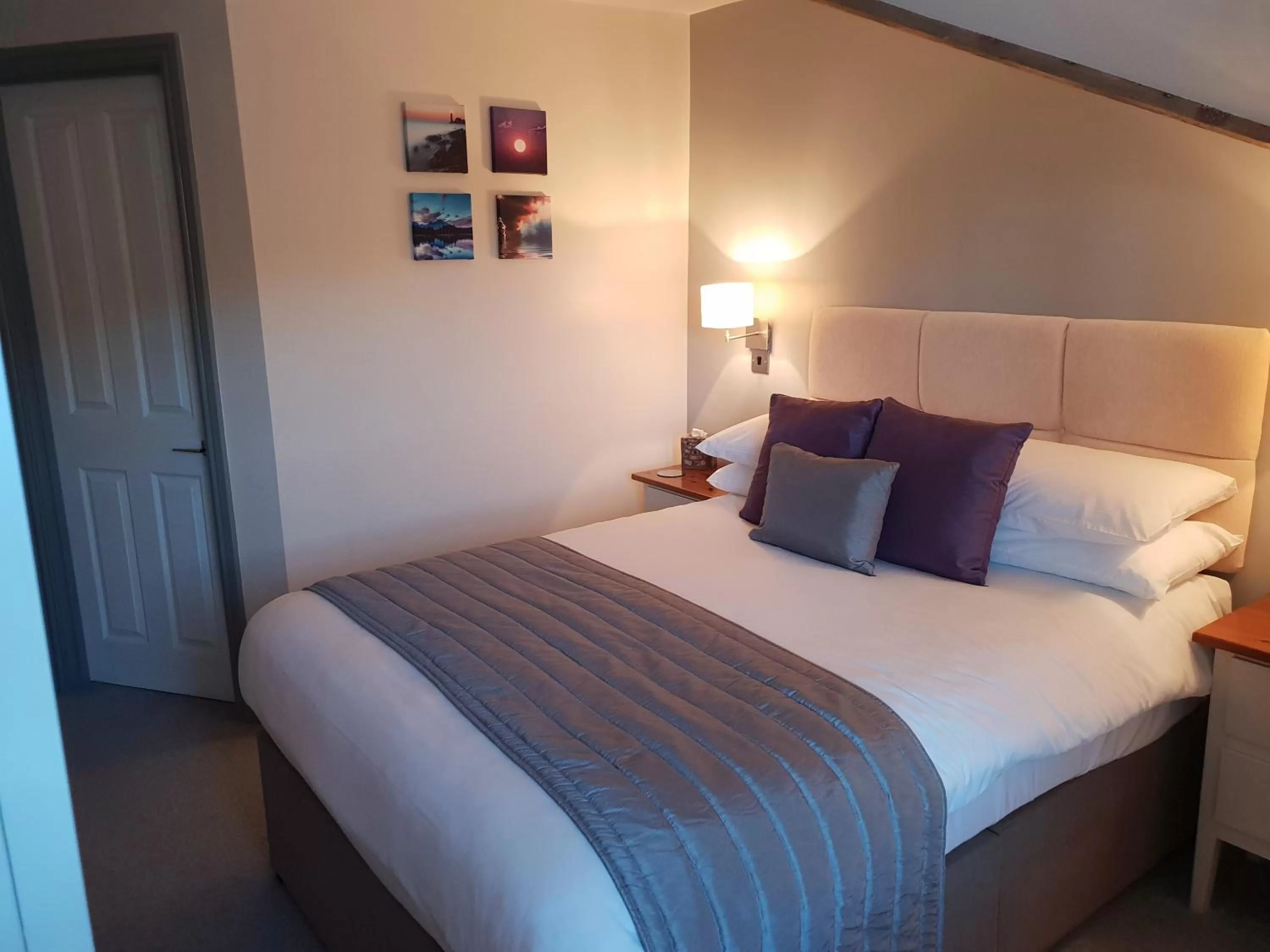 Bed in Compston House B & B