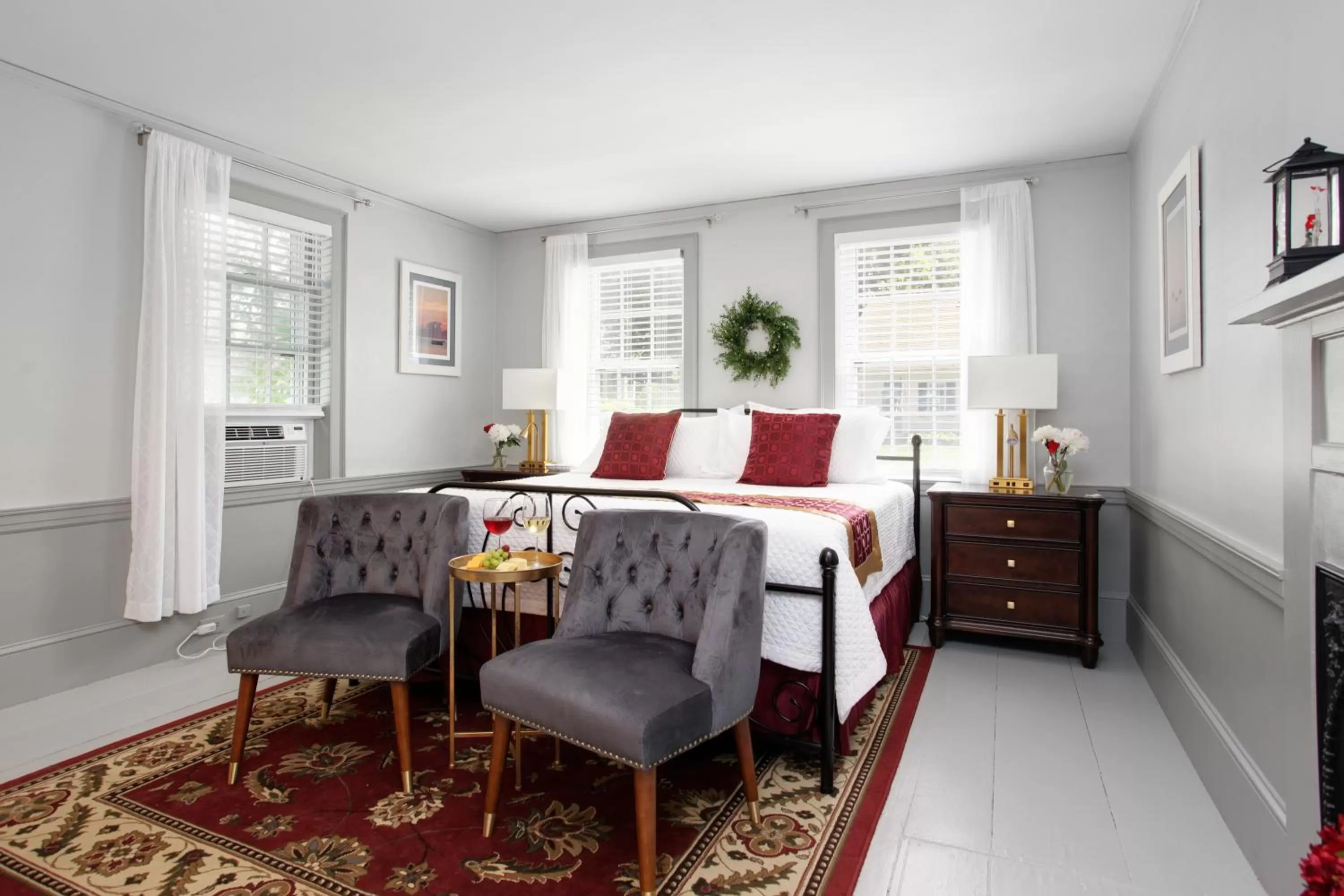 Guests in Inn On Main