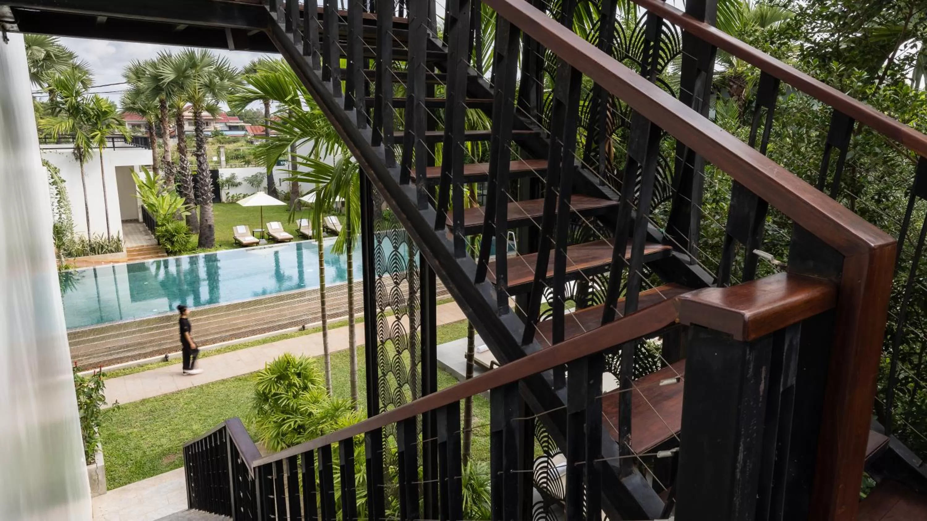 Property building in Shintana Saya La Maison