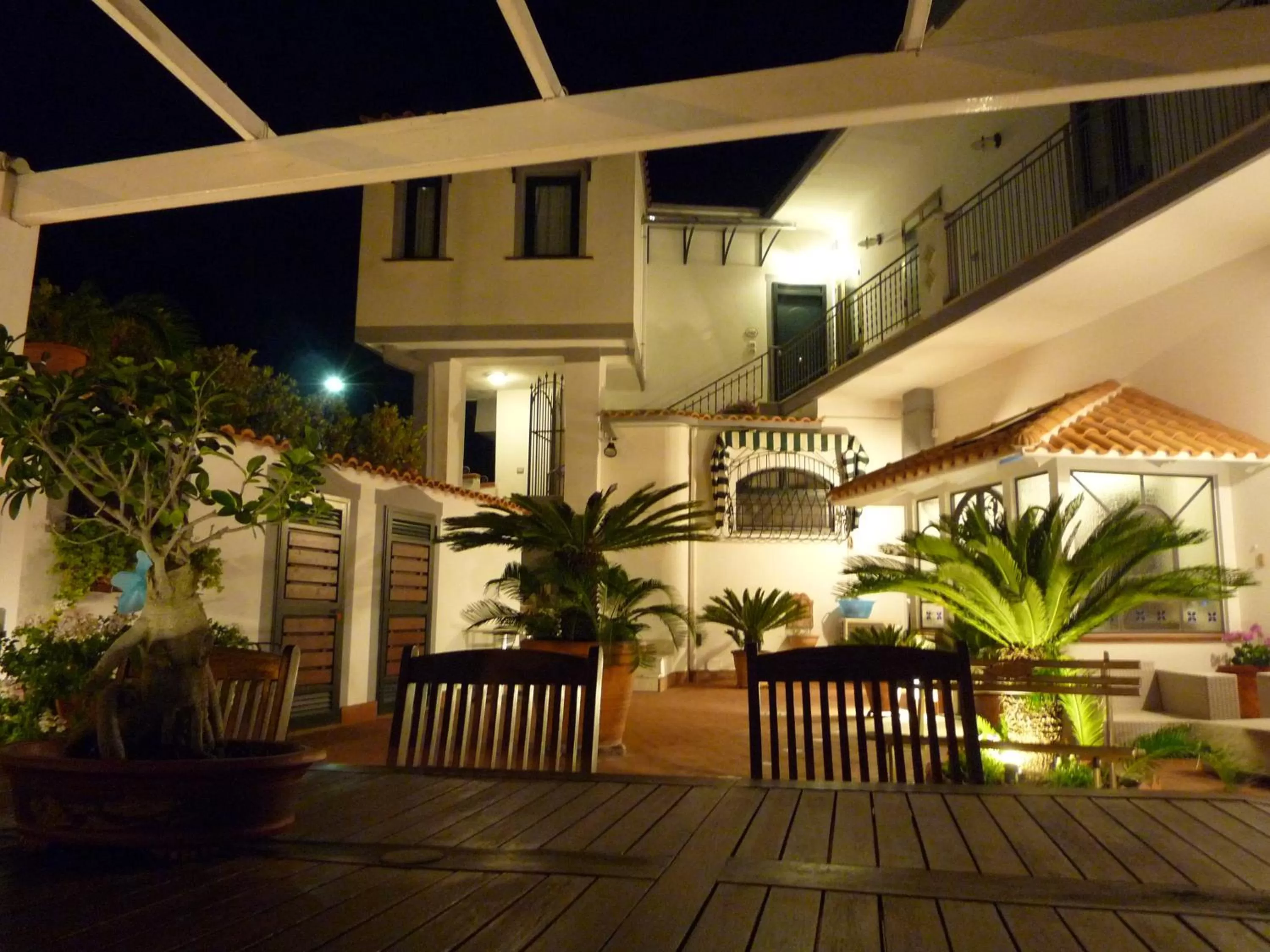 Patio in b&b Dea Fortuna