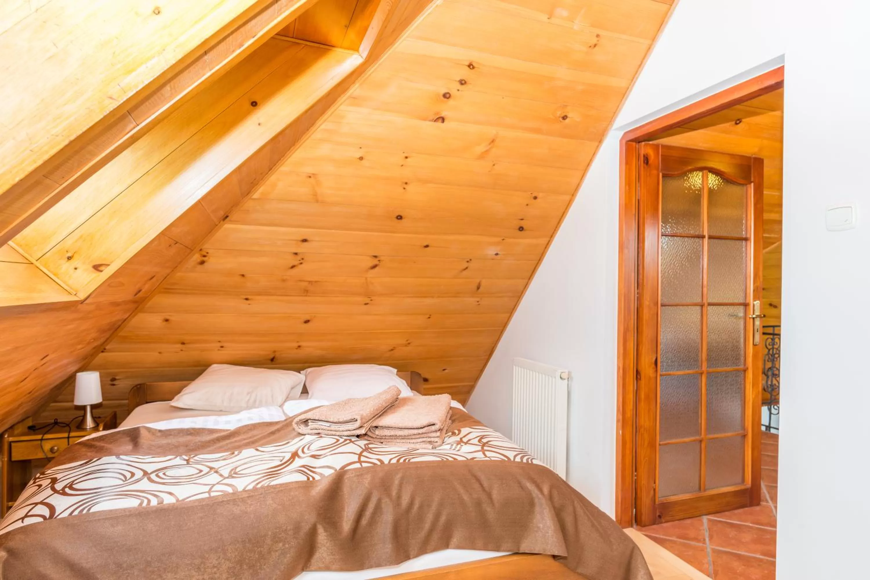 Bed in Gościniec Pięciu Stawów