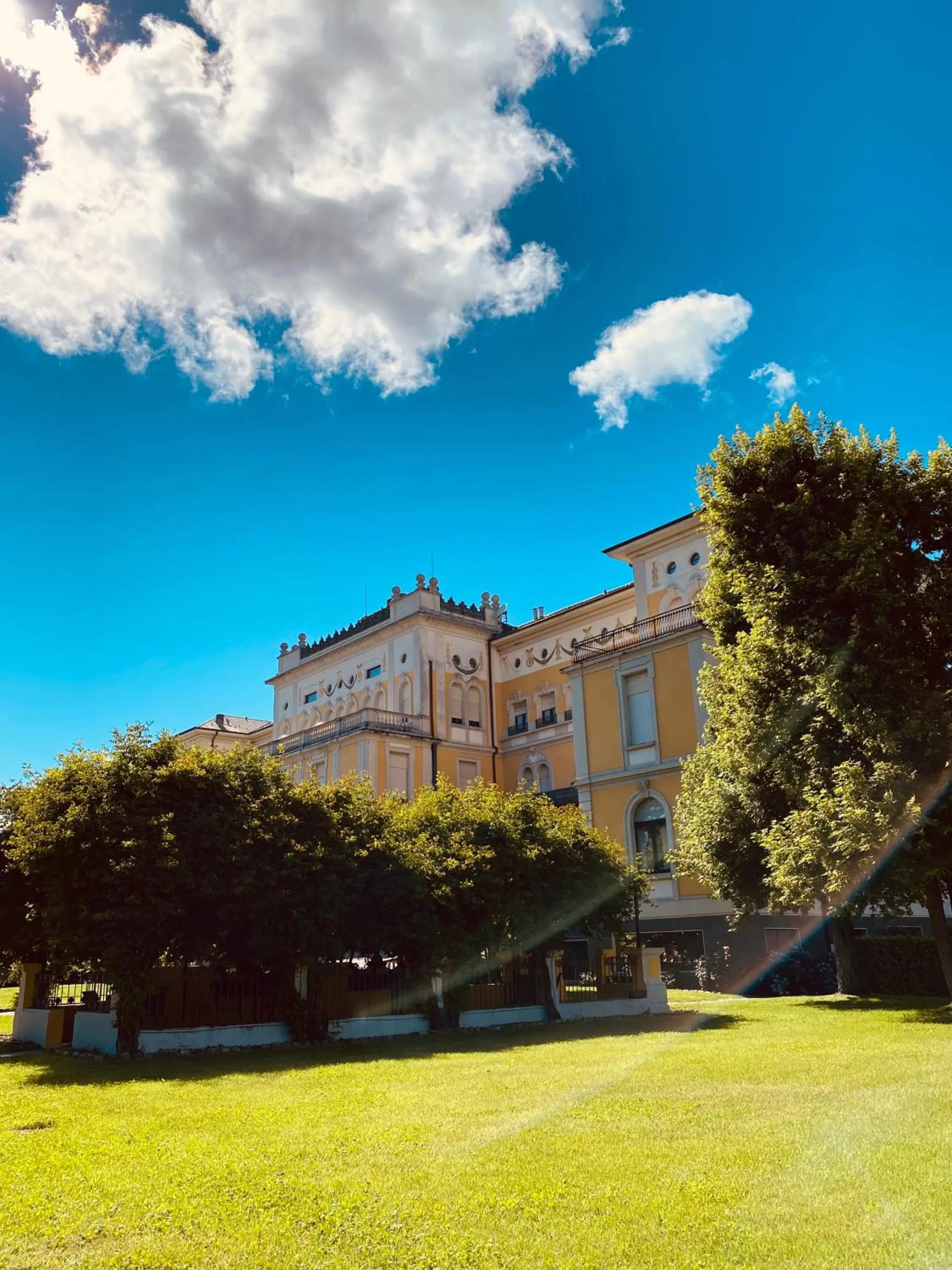 Property building in Hotel Villa Malpensa