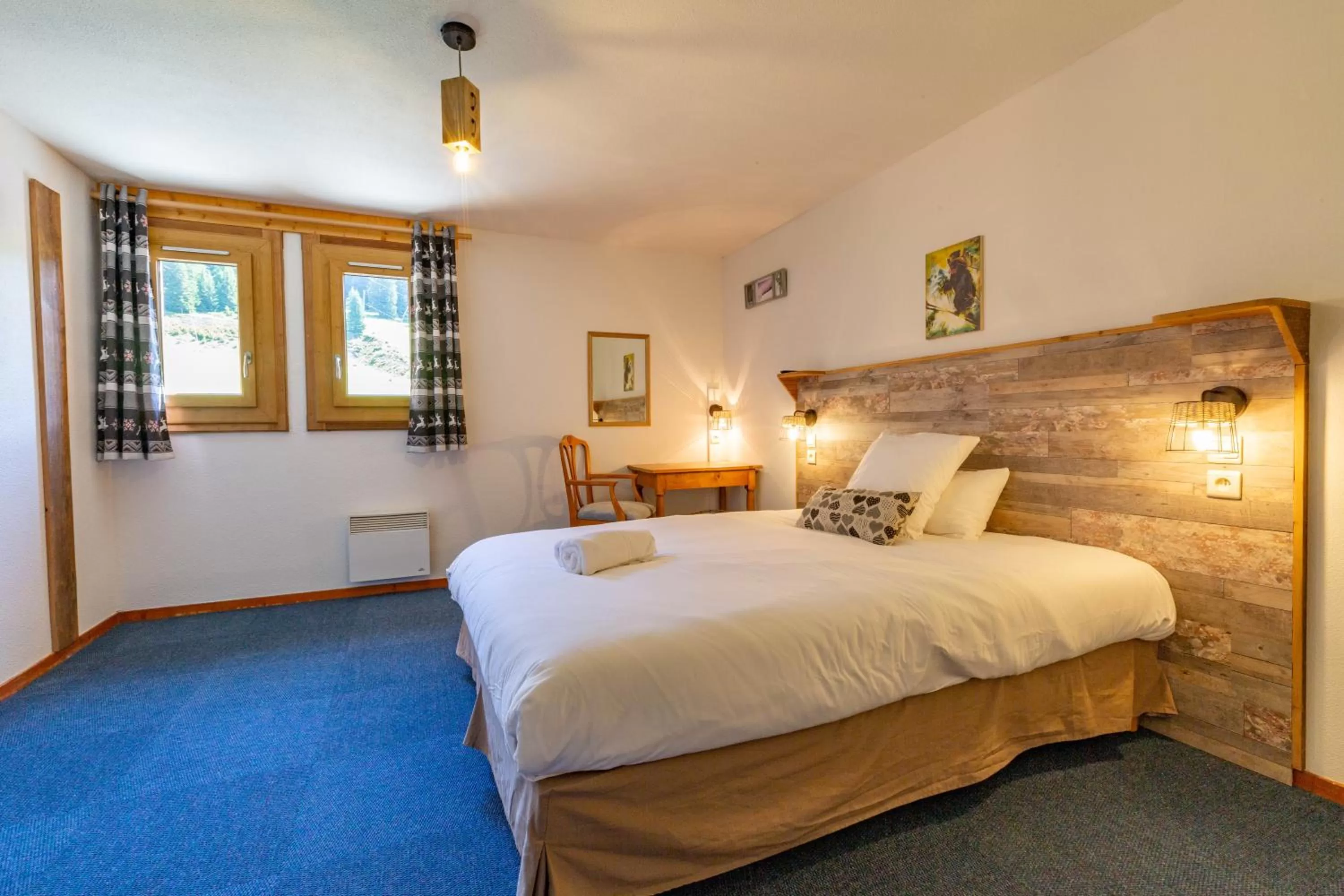 Photo of the whole room, Bed in L'Escale (accès en télécabine)