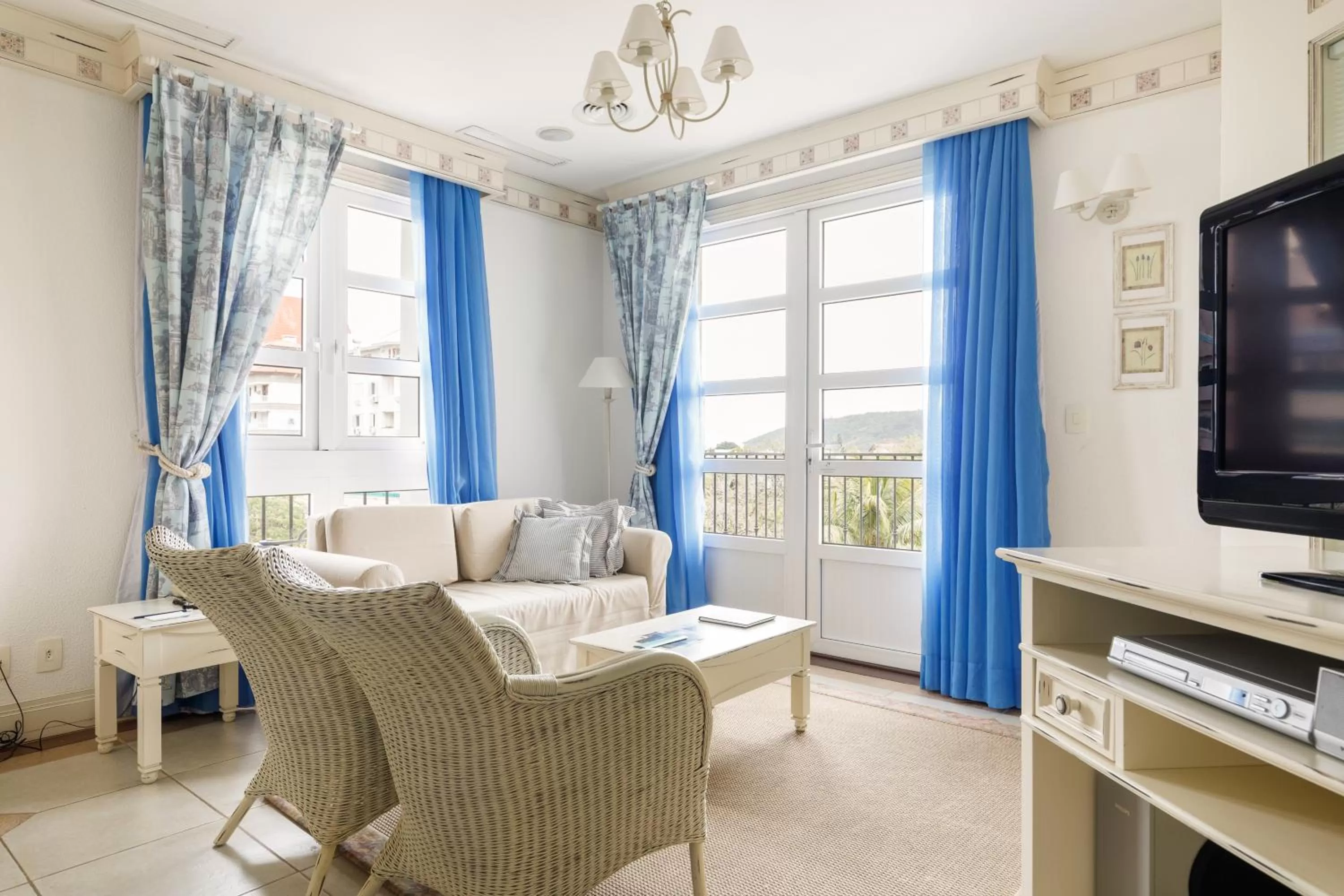 Living room, Seating Area in IL Campanário Villaggio Resort Suites - Jurerê Internacional