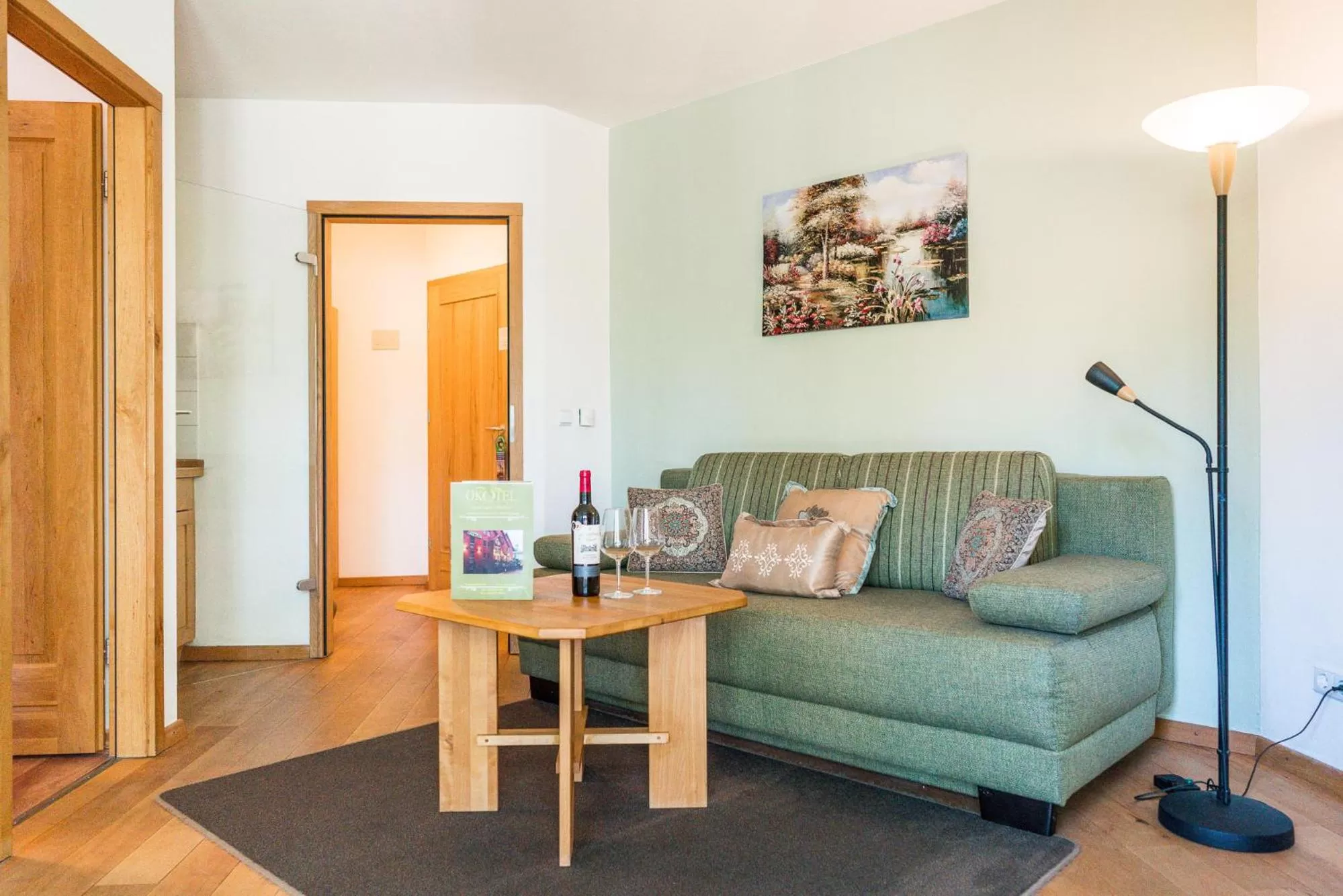 Photo of the whole room in Ökotel Hamburg