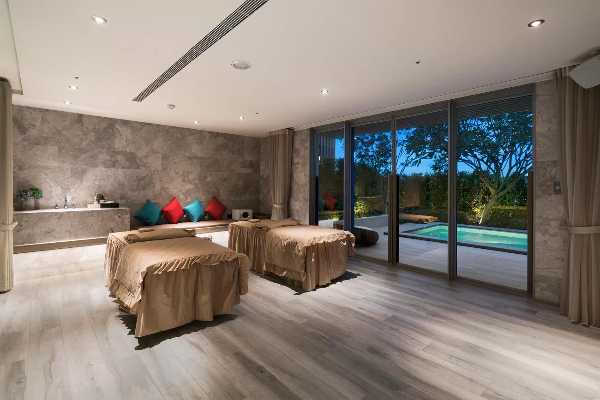 Spa and wellness centre/facilities, Bed in HUAN Serviced Residence