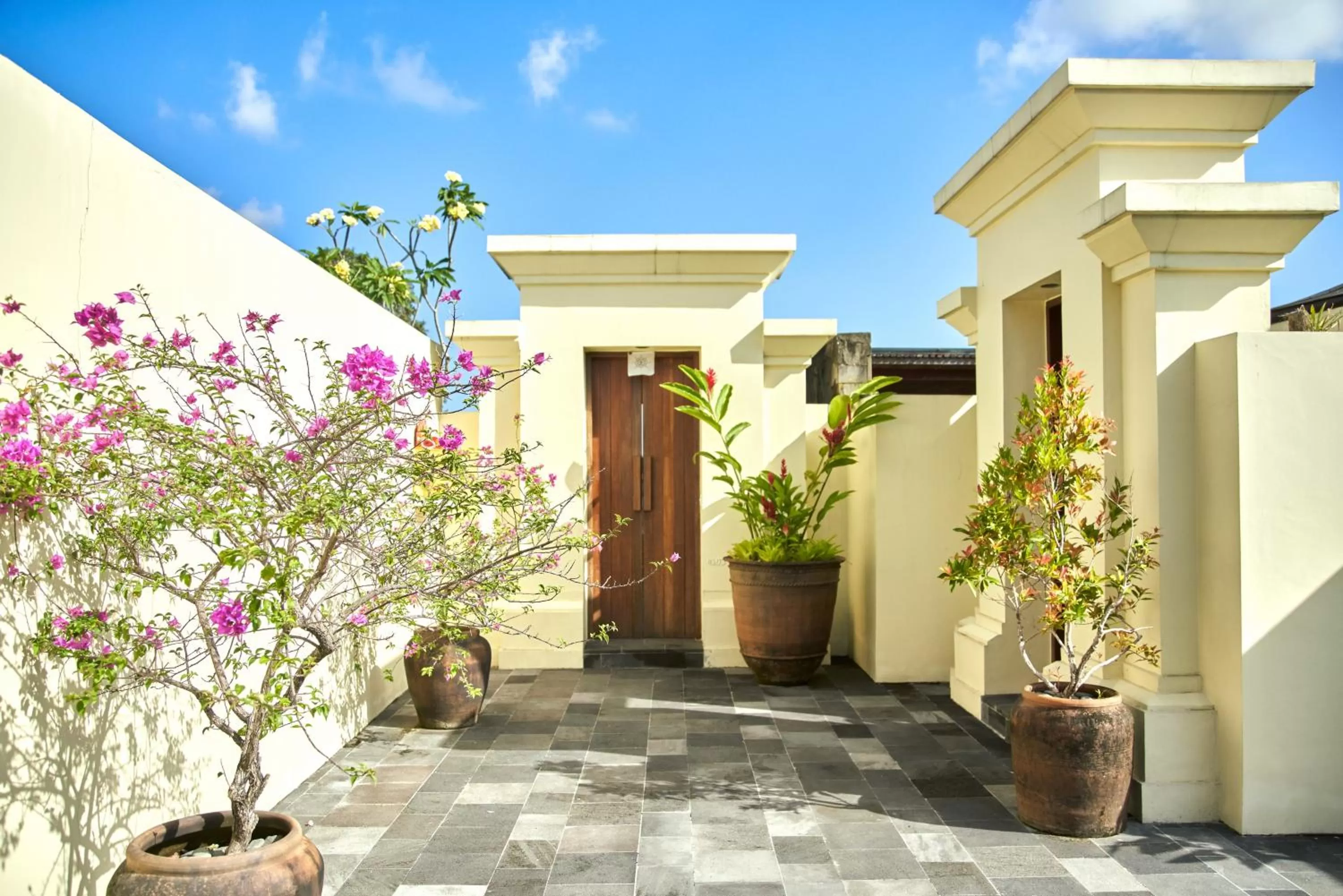 Facade/entrance in Komaneka at Rasa Sayang Ubud