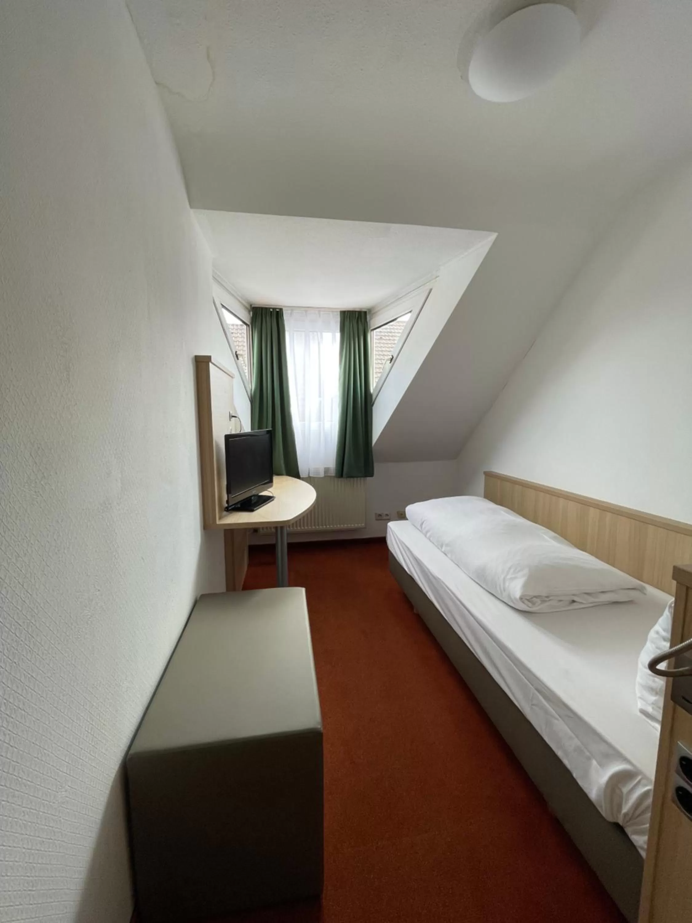 Bed in Hafner Hotel- Apartment