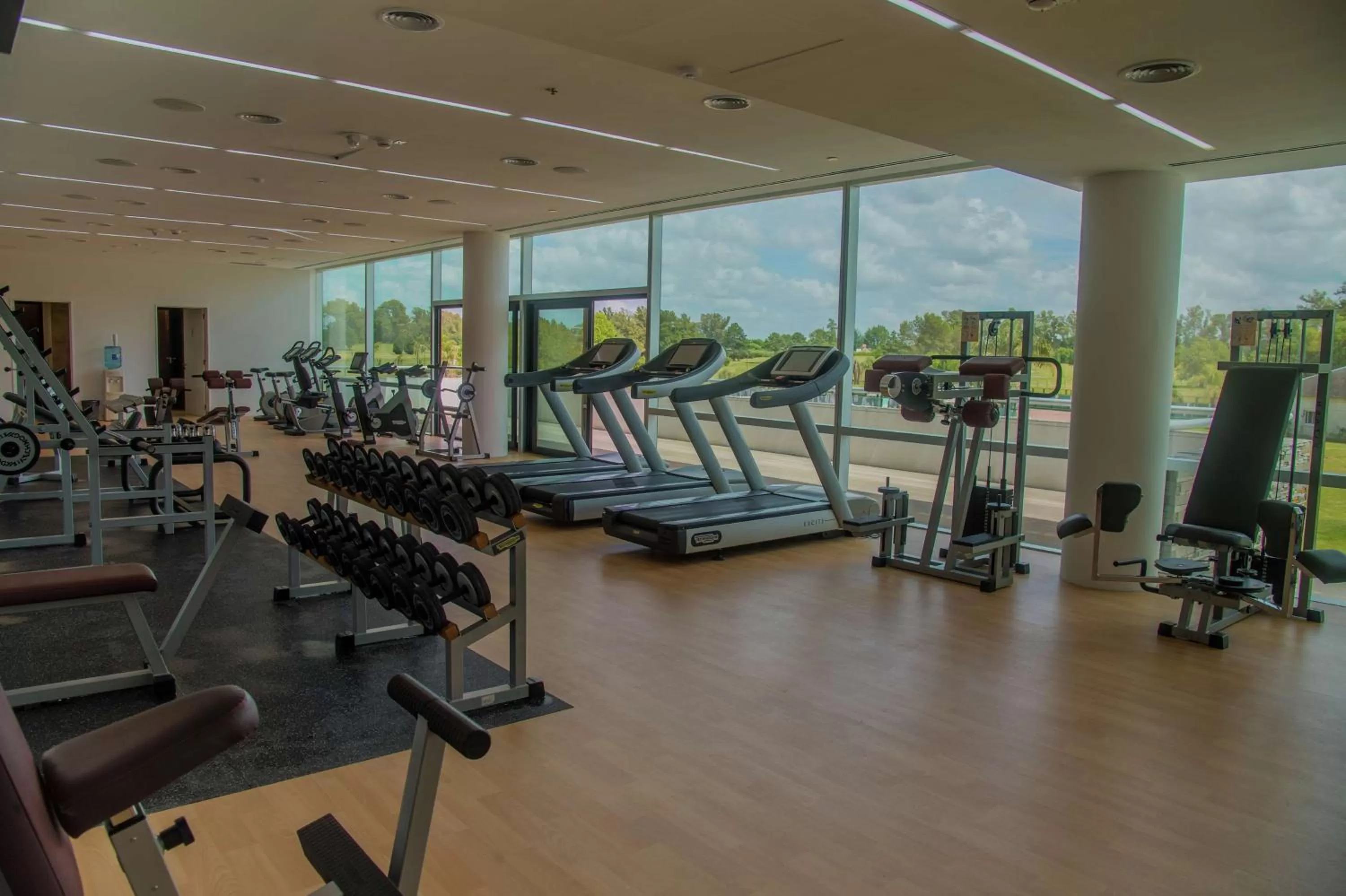 Fitness centre/facilities in Hilton Pilar