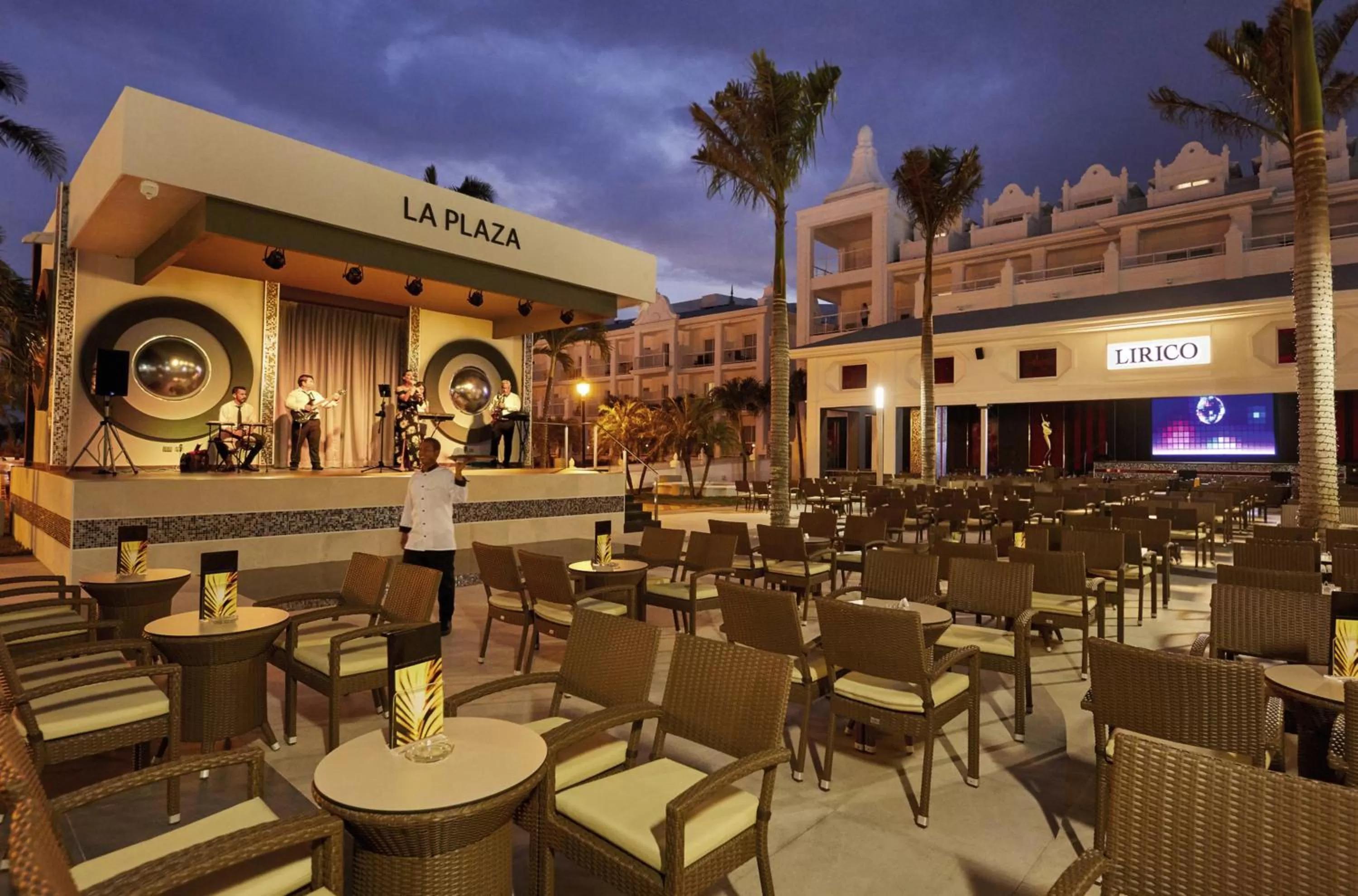 Lounge or bar in Riu Palace Riviera Maya - All Inclusive