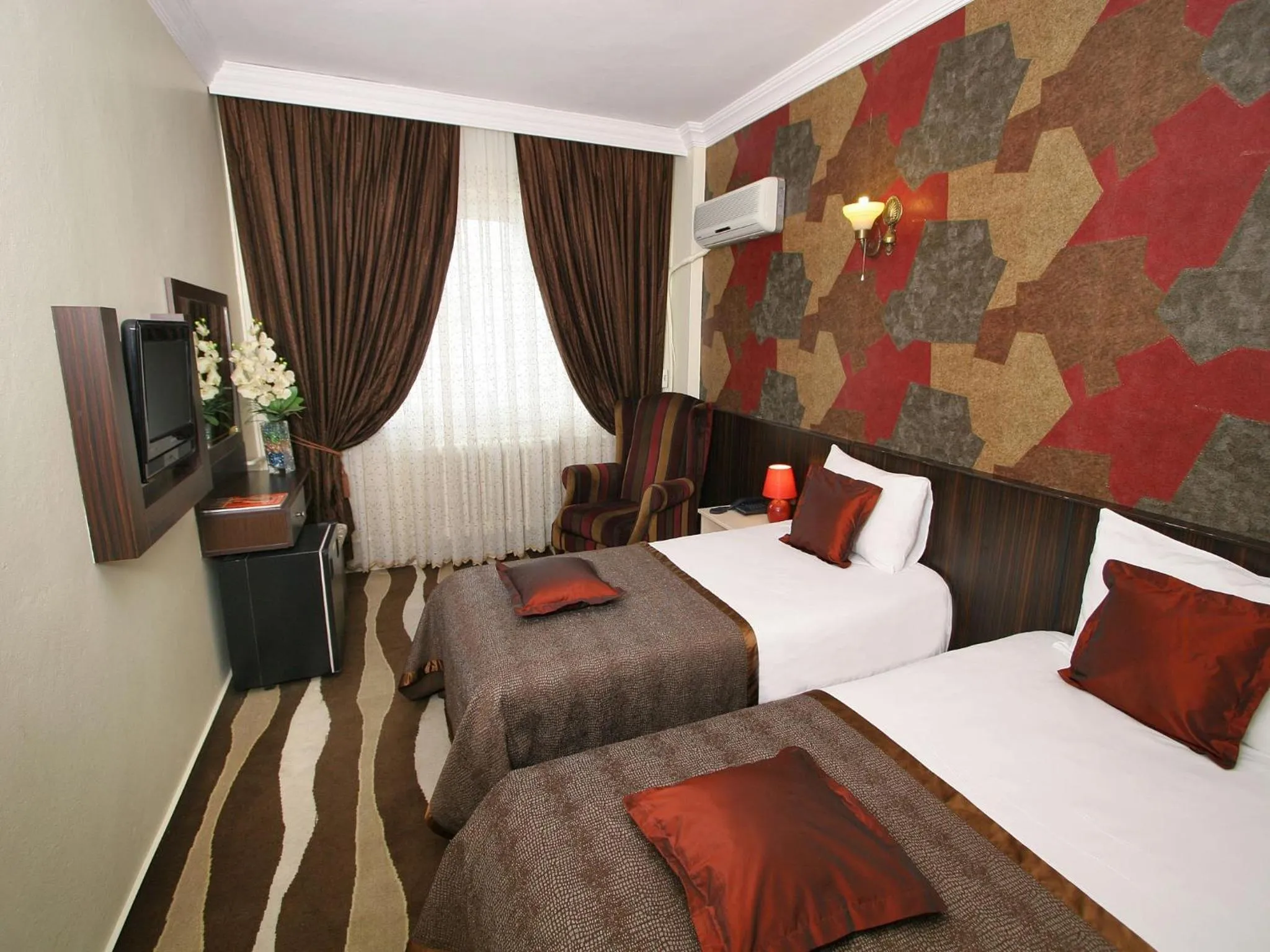 Photo of the whole room, Bed in Maya Hotel
