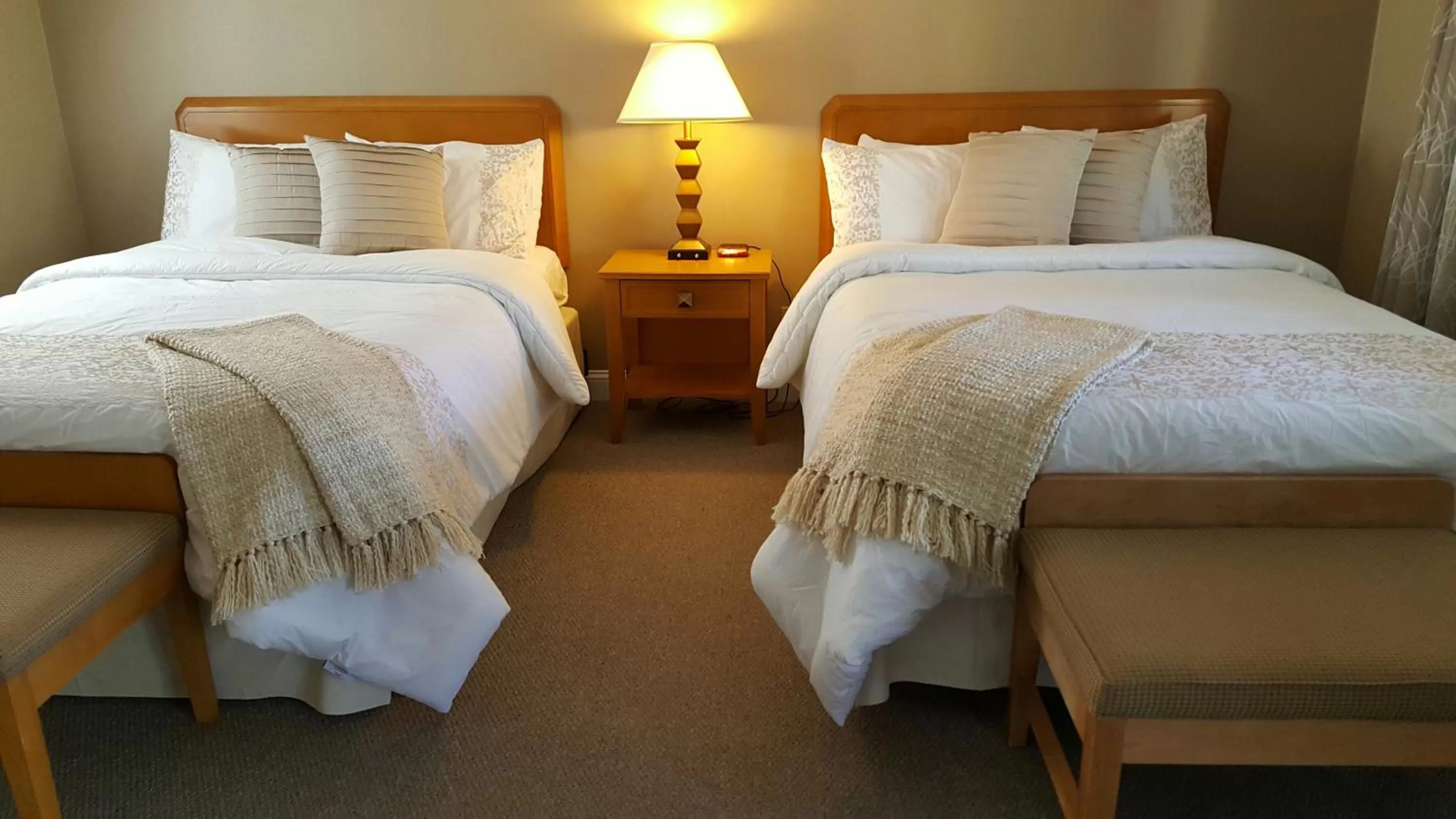 Bed in Starlight Lodge Cape Cod