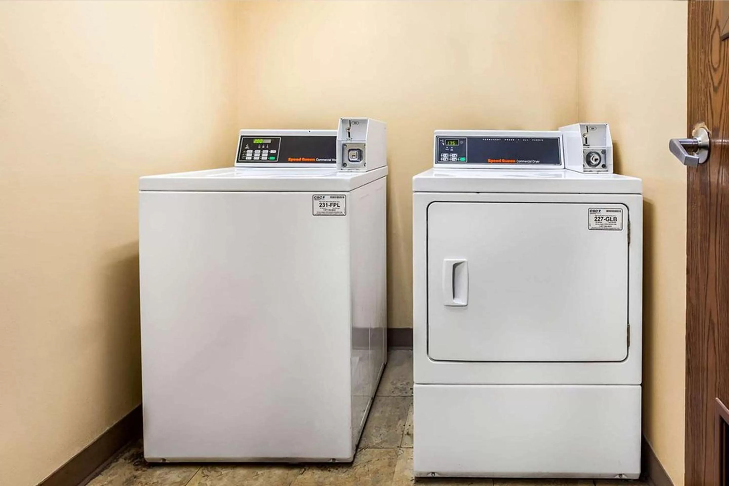 Area and facilities in La Quinta Inn by Wyndham Detroit Southgate