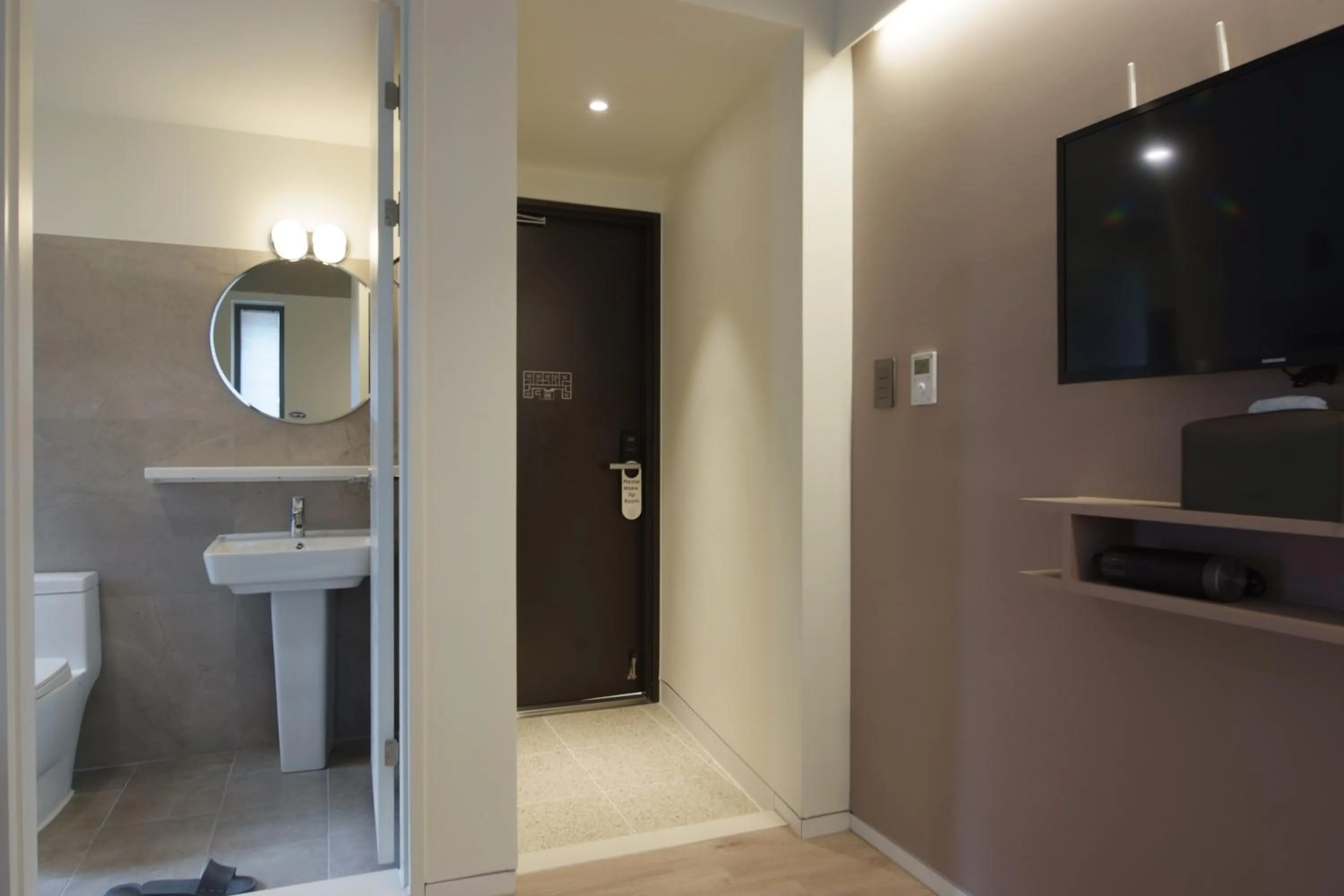 Decorative detail in DW STAY HONGDAE