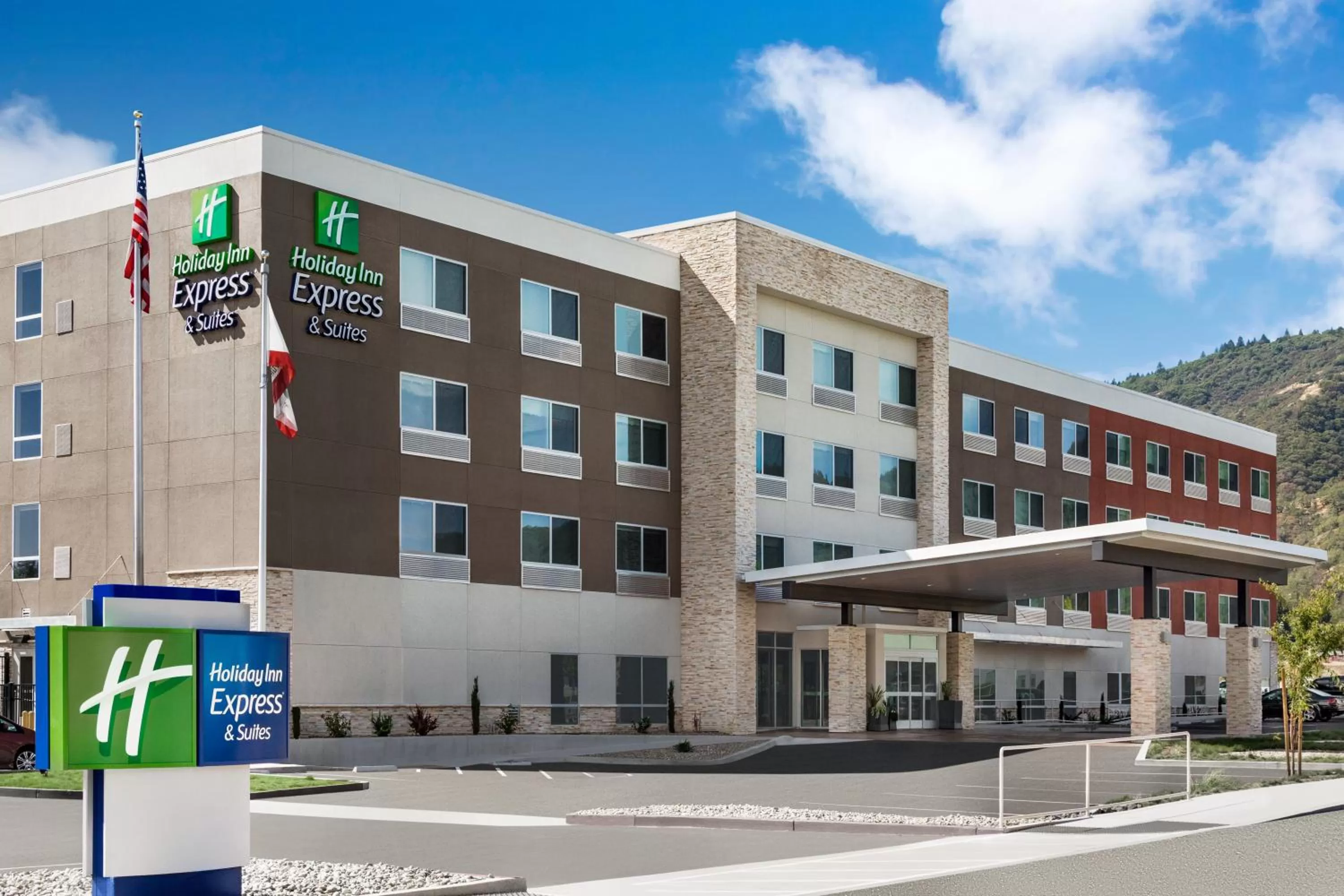Holiday Inn Express & Suites - Ukiah by IHG