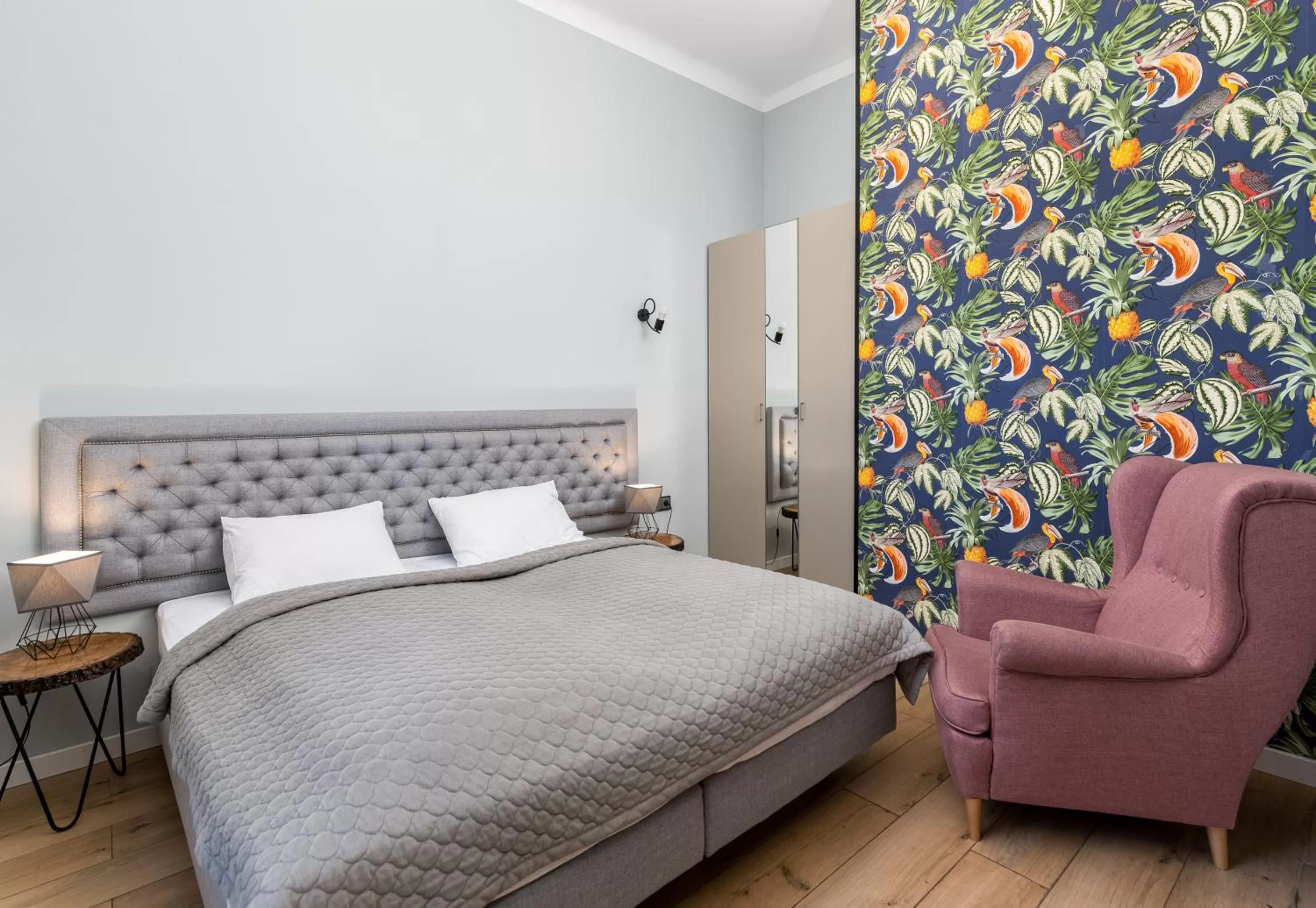 Premium One-Bedroom Suite - 40m2 in Wawel Boutique Residence - Krakow Old Town