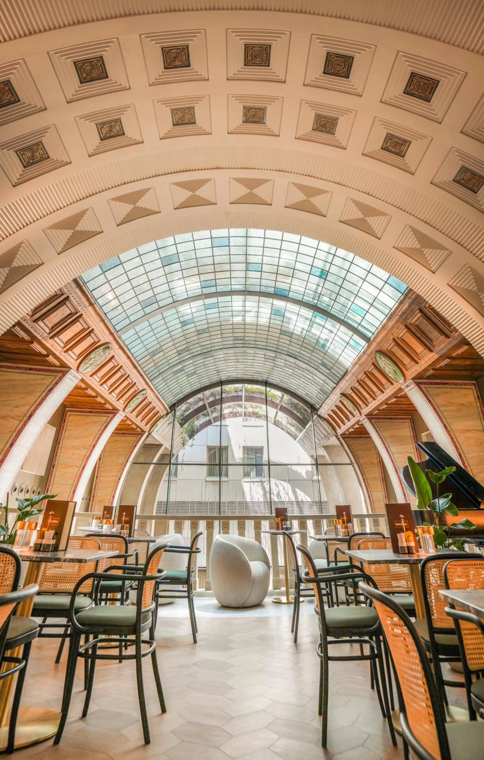 Restaurant/places to eat in Continental Hotel Budapest