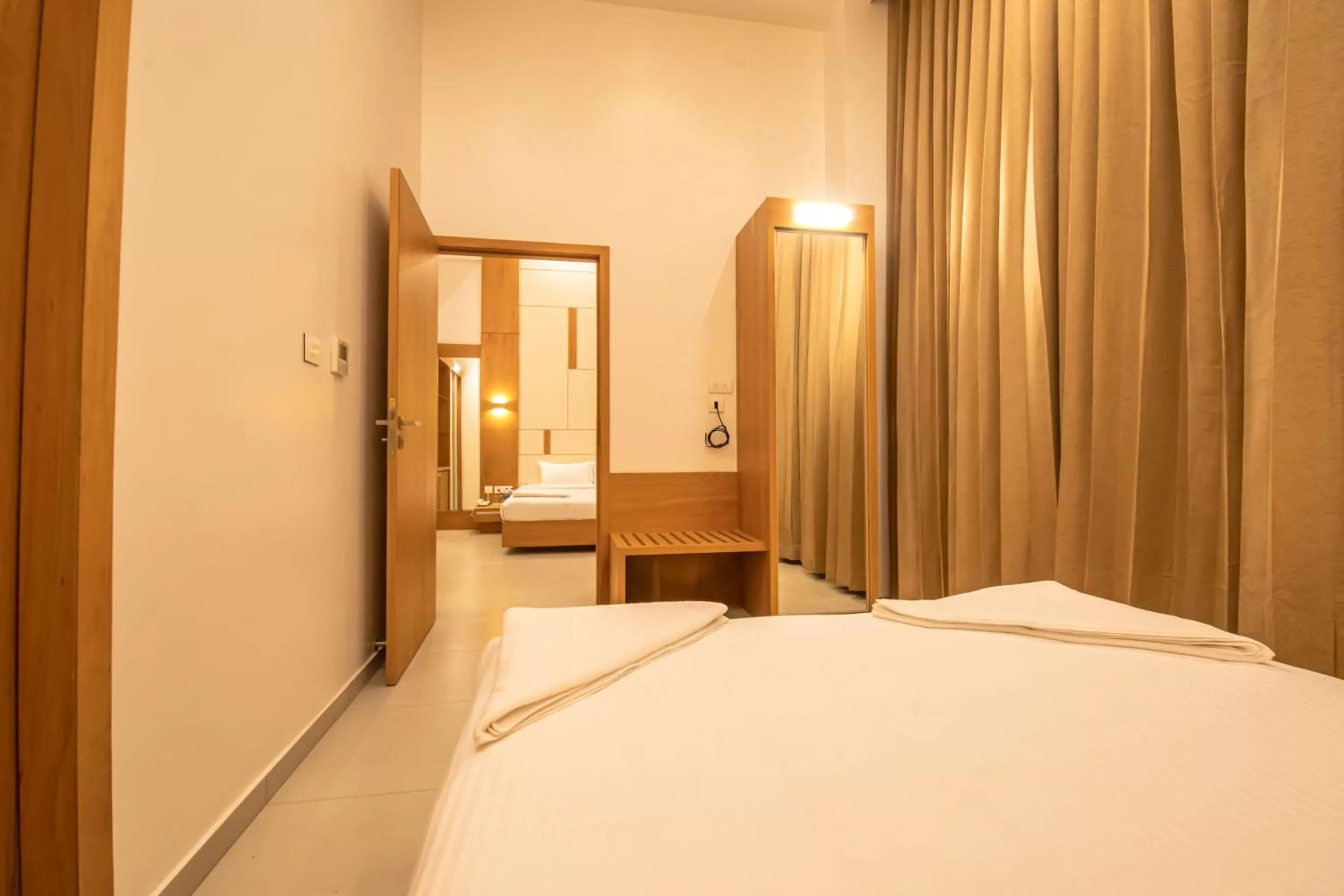 Bedroom, Bed in RATHNA RESIDENCY - Near US CONSULATE