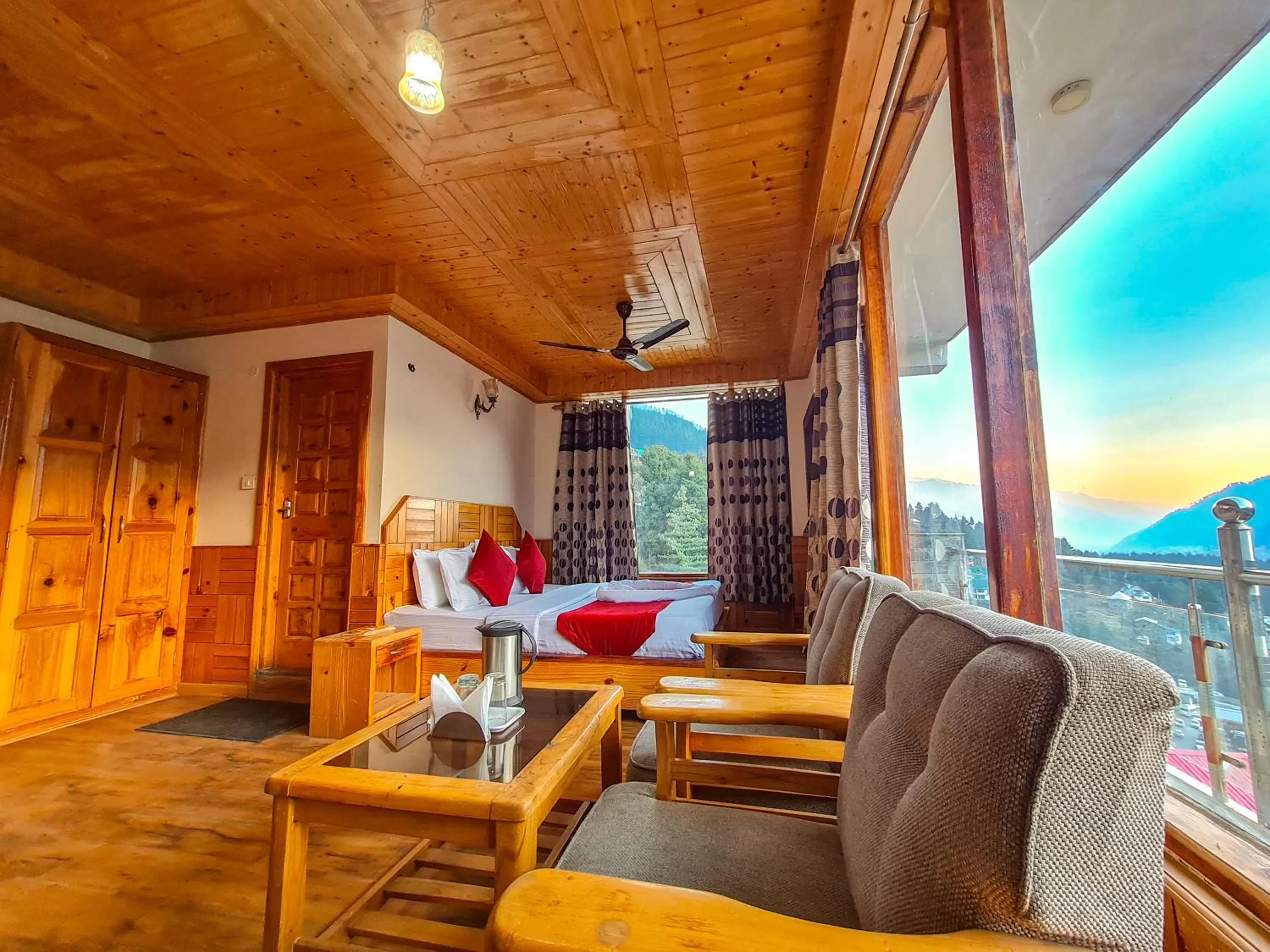 Balcony/Terrace, Seating Area in Namaste Inn Beas Valley