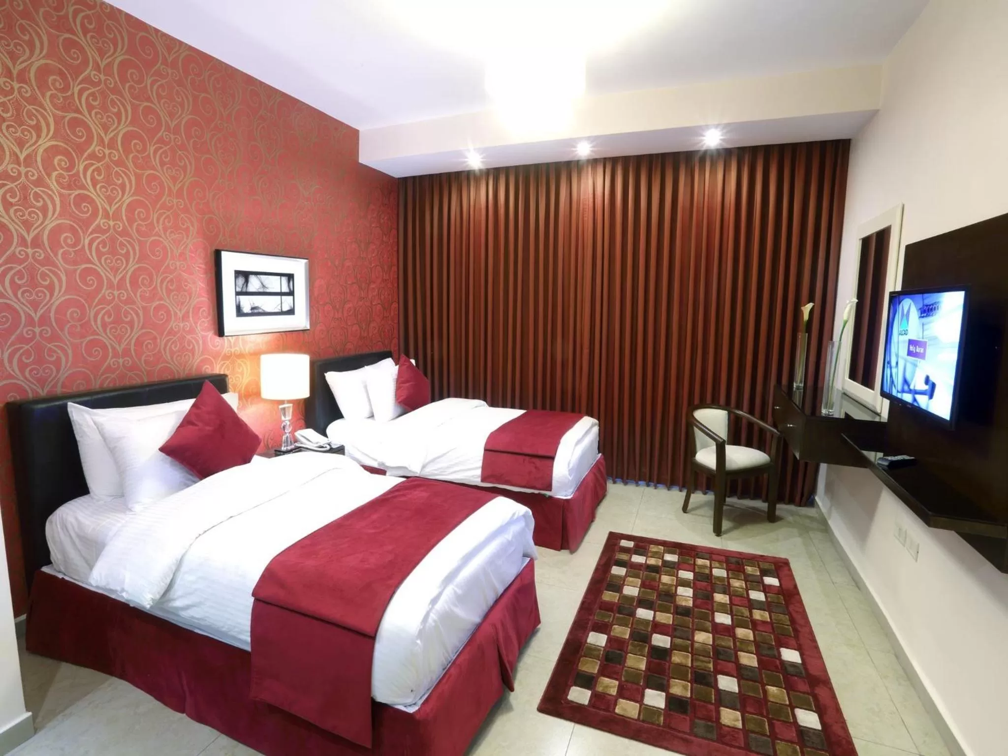 Bedroom, Bed in City Rose Hotel Suites