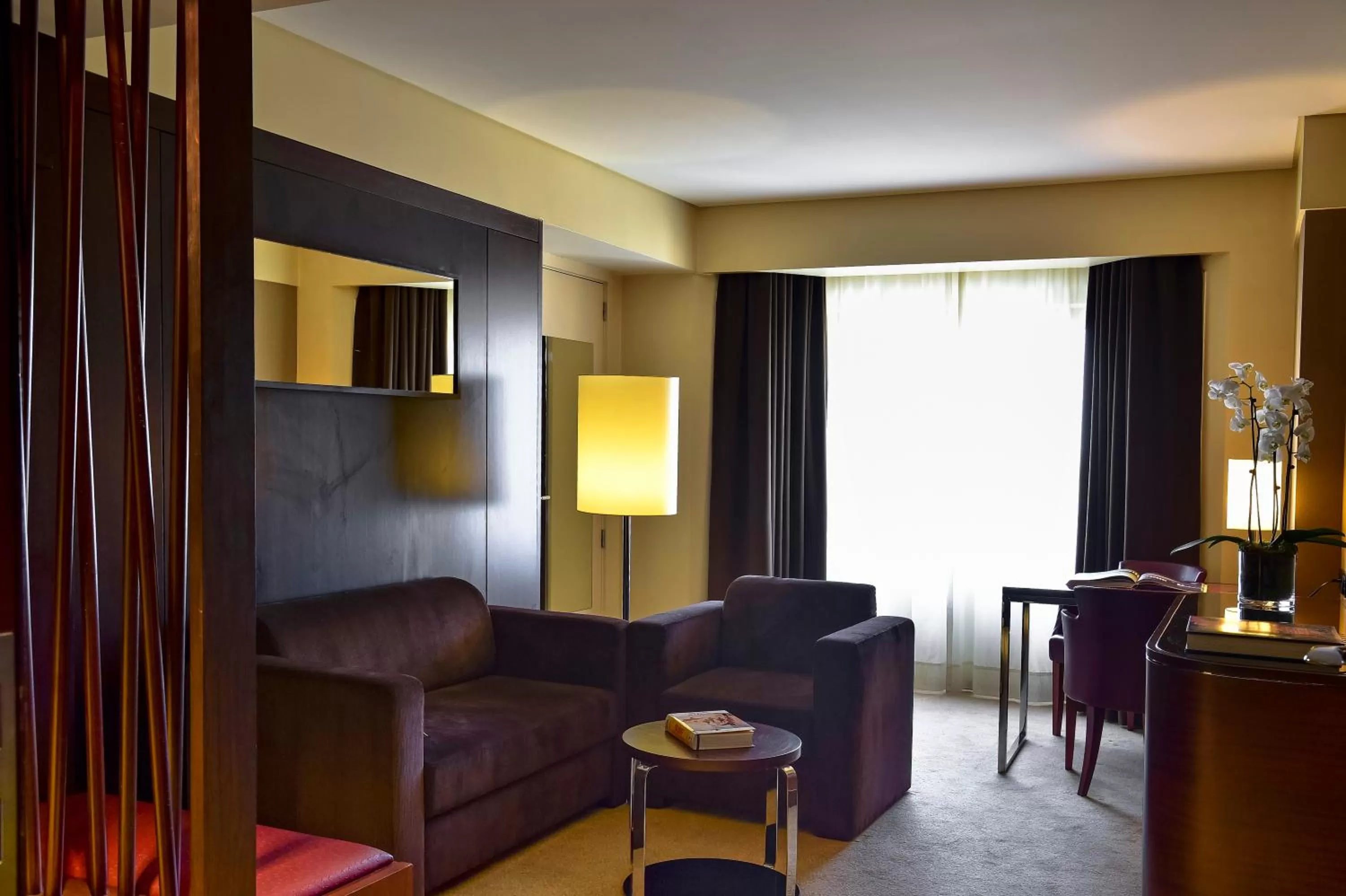 Shower in Porto Palácio Hotel by The Editory