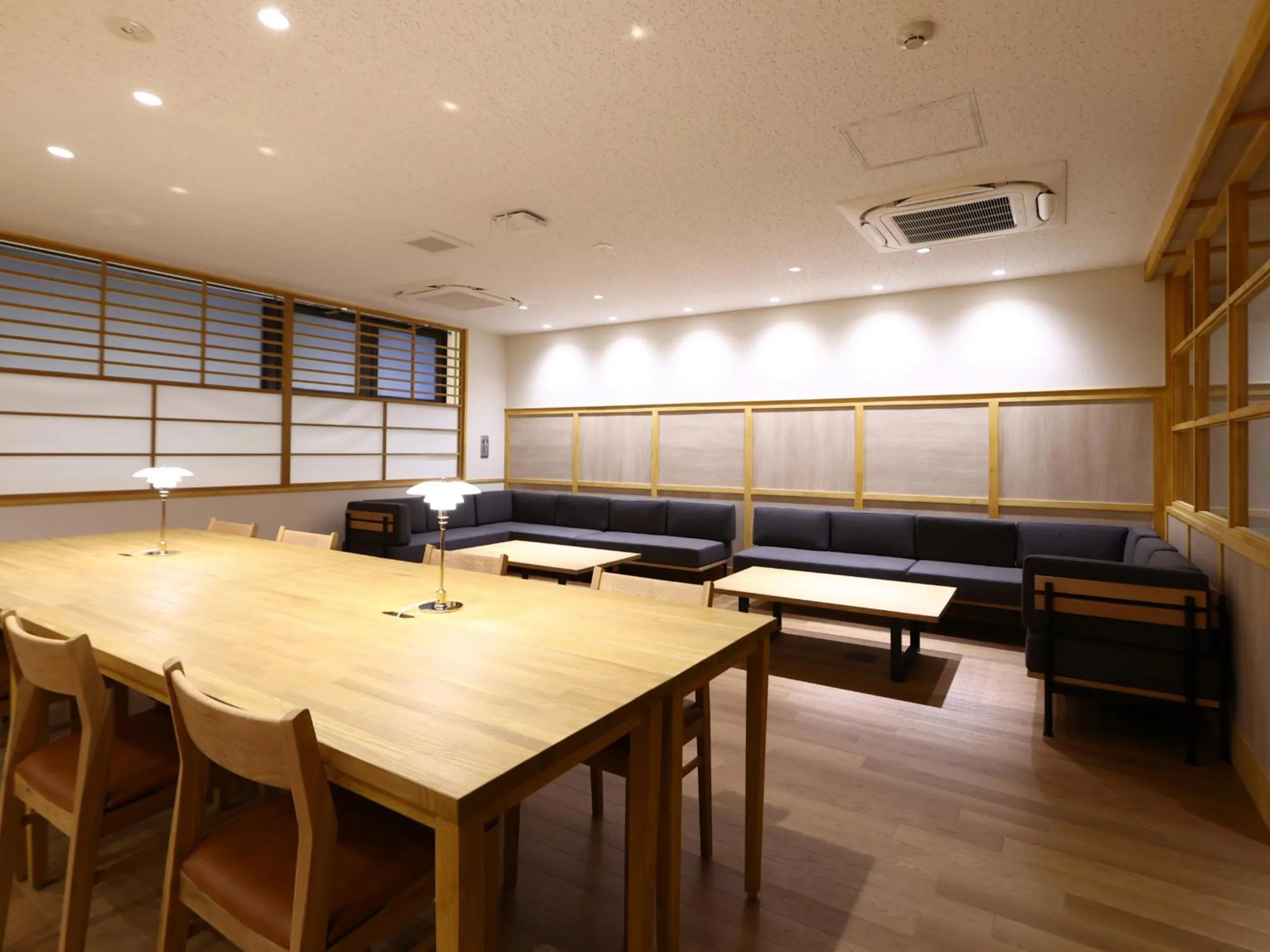 Business facilities in Hotel Yudanaka