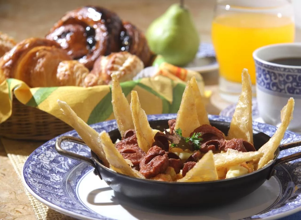 Breakfast in 6 Suites Hotel