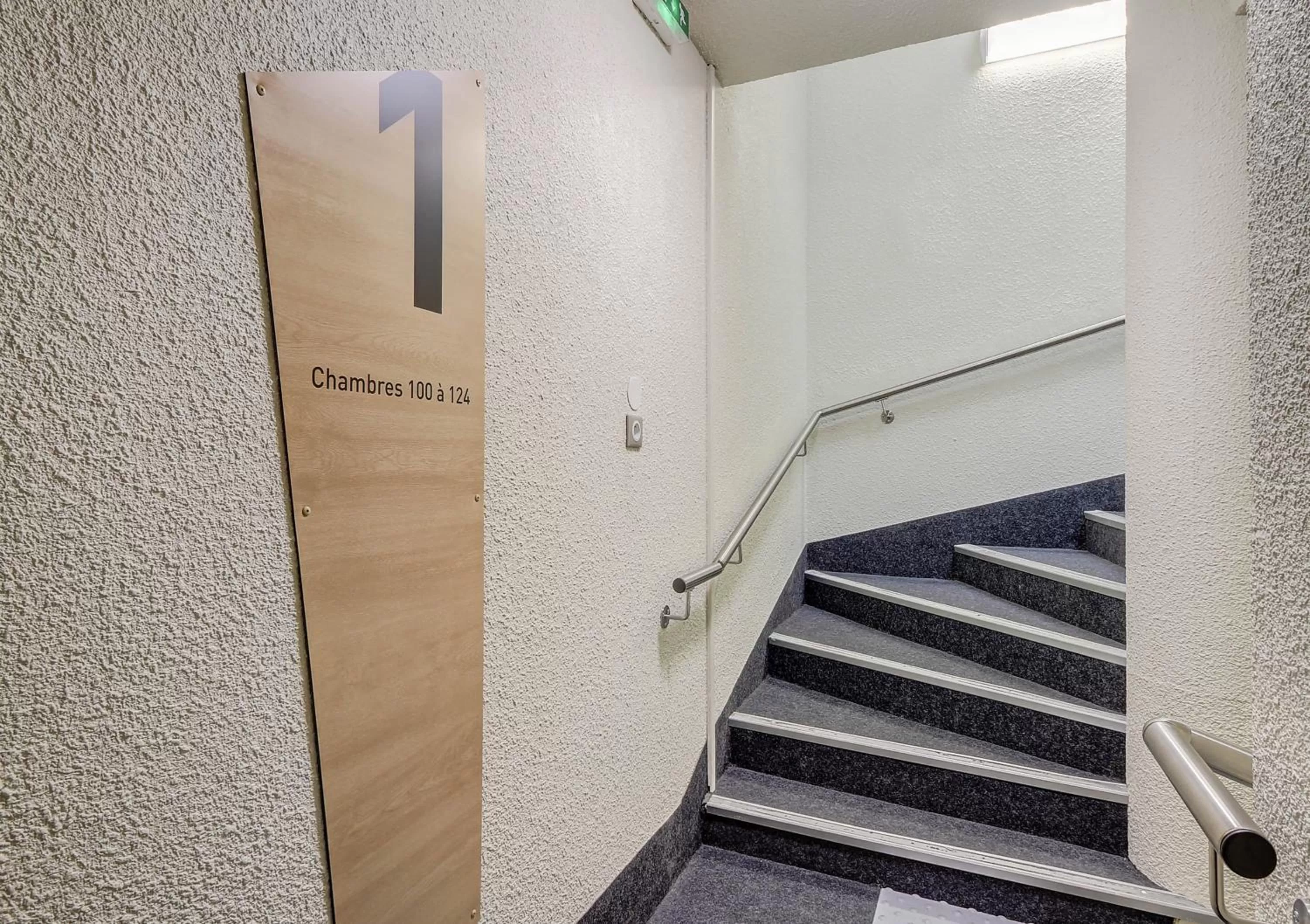 Area and facilities in B&B HOTEL BEAUNE Nord