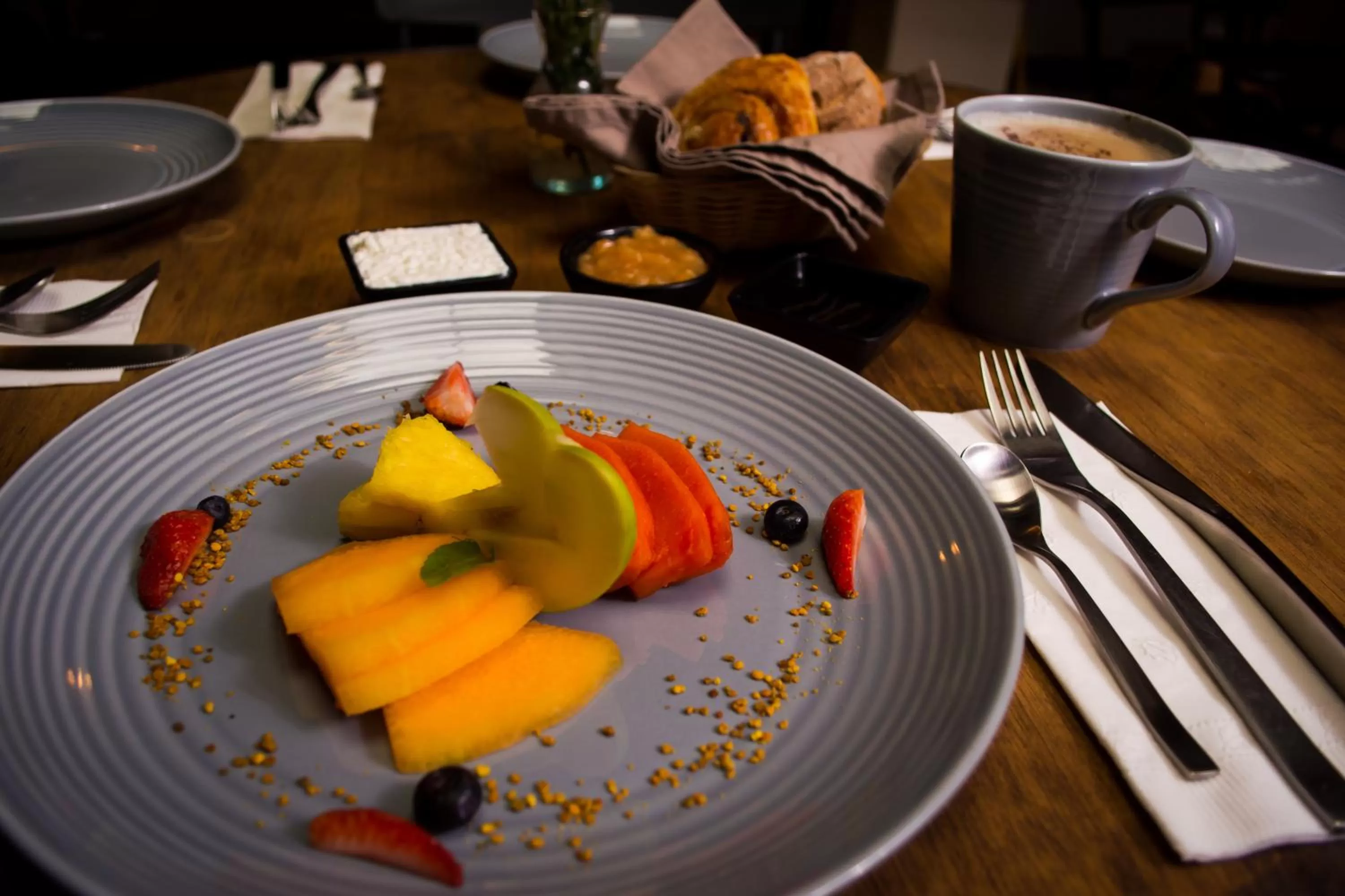 American breakfast in Antigua Trece Hotel Fusión & SPA