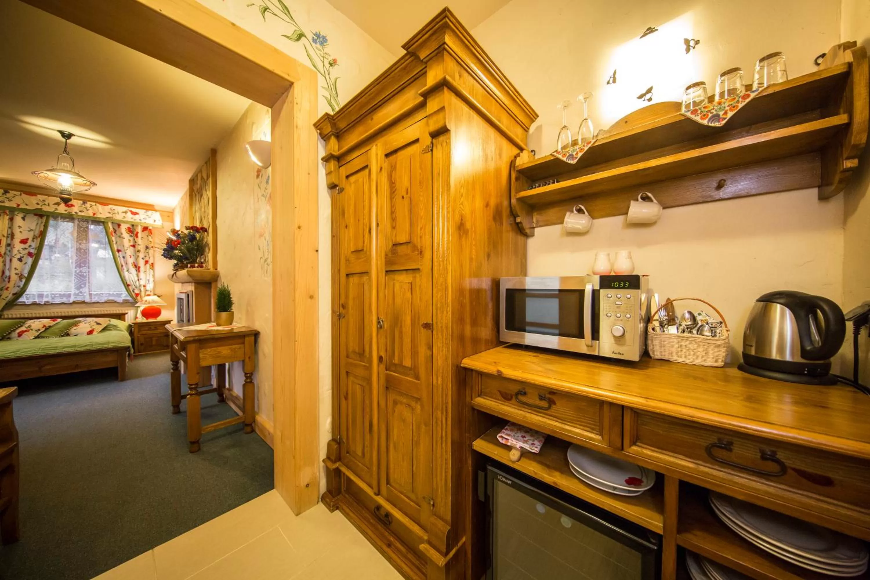 Kitchen or kitchenette in Leśny Dworek Zakopane