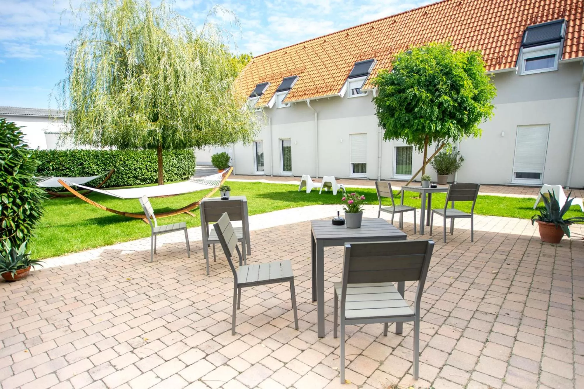 Patio in motel22 Parkplatz inklusive