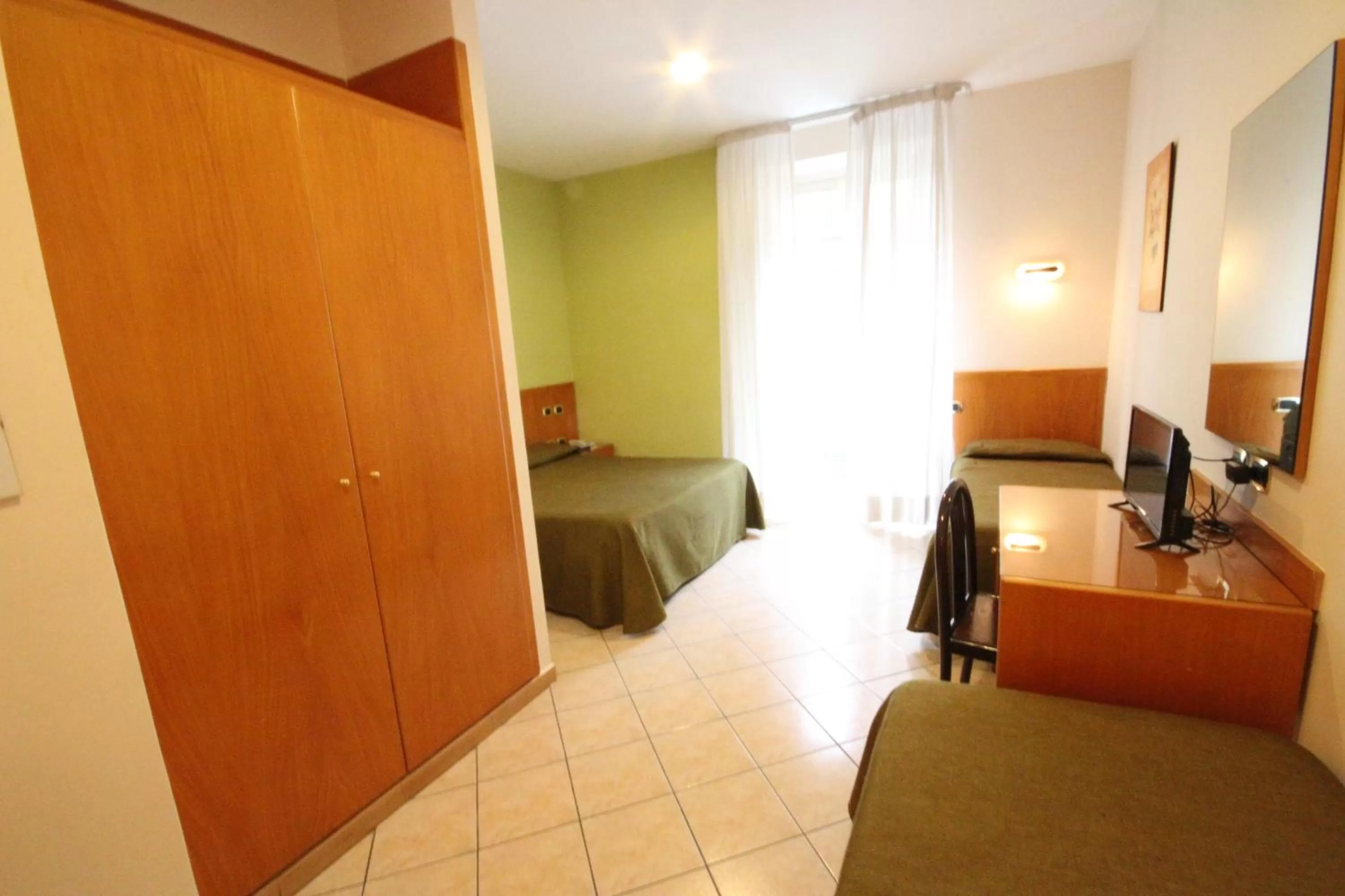 Bedroom in Hotel Zara Napoli