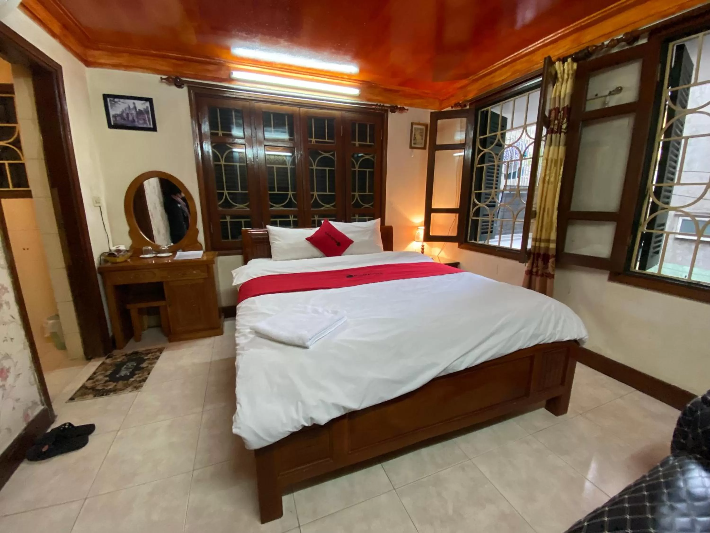 Photo of the whole room, Bed in Sophie hotel