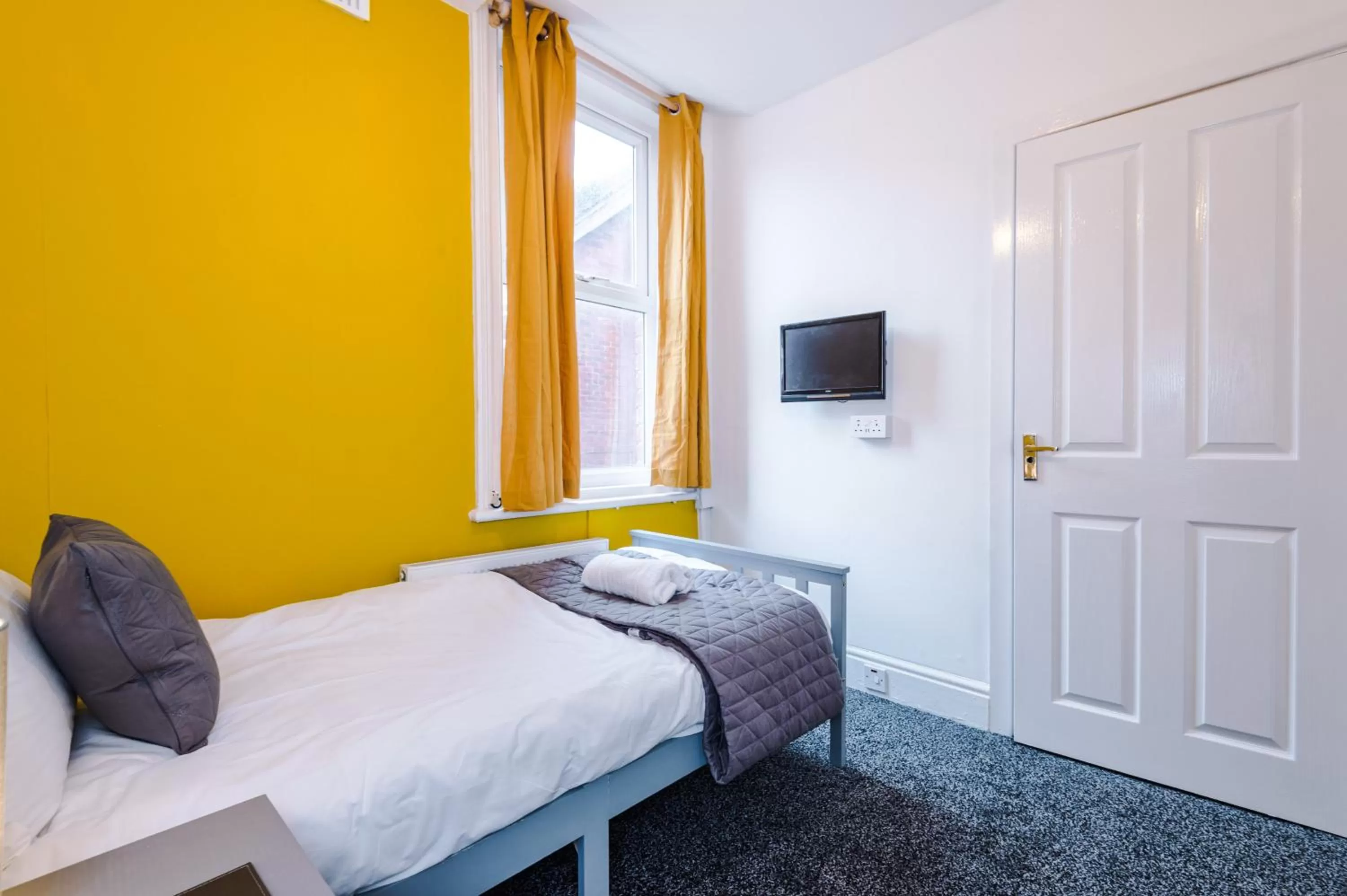 Bed in Pebbles Guest House