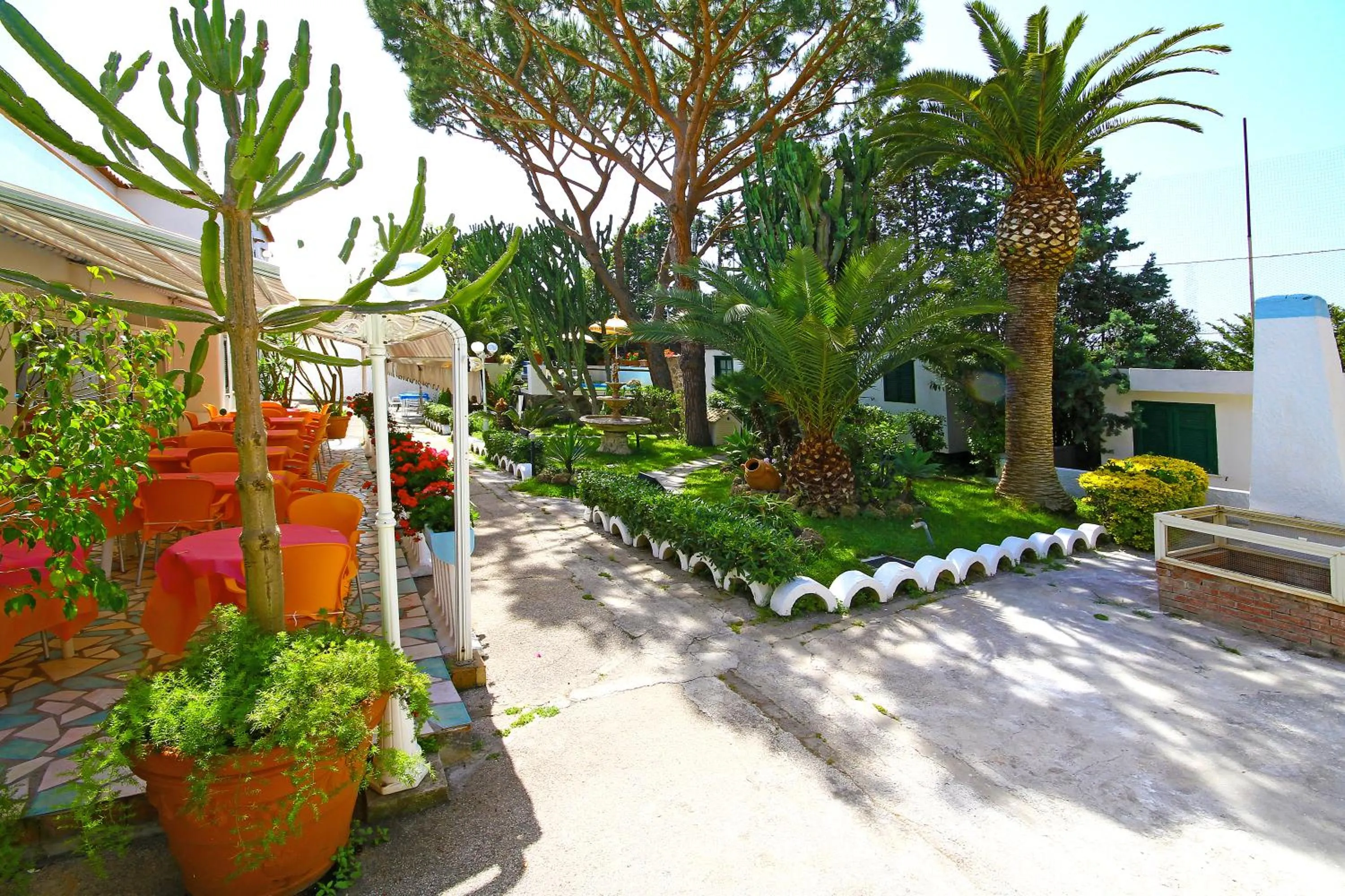 Restaurant/places to eat in Hotel Park Calitto