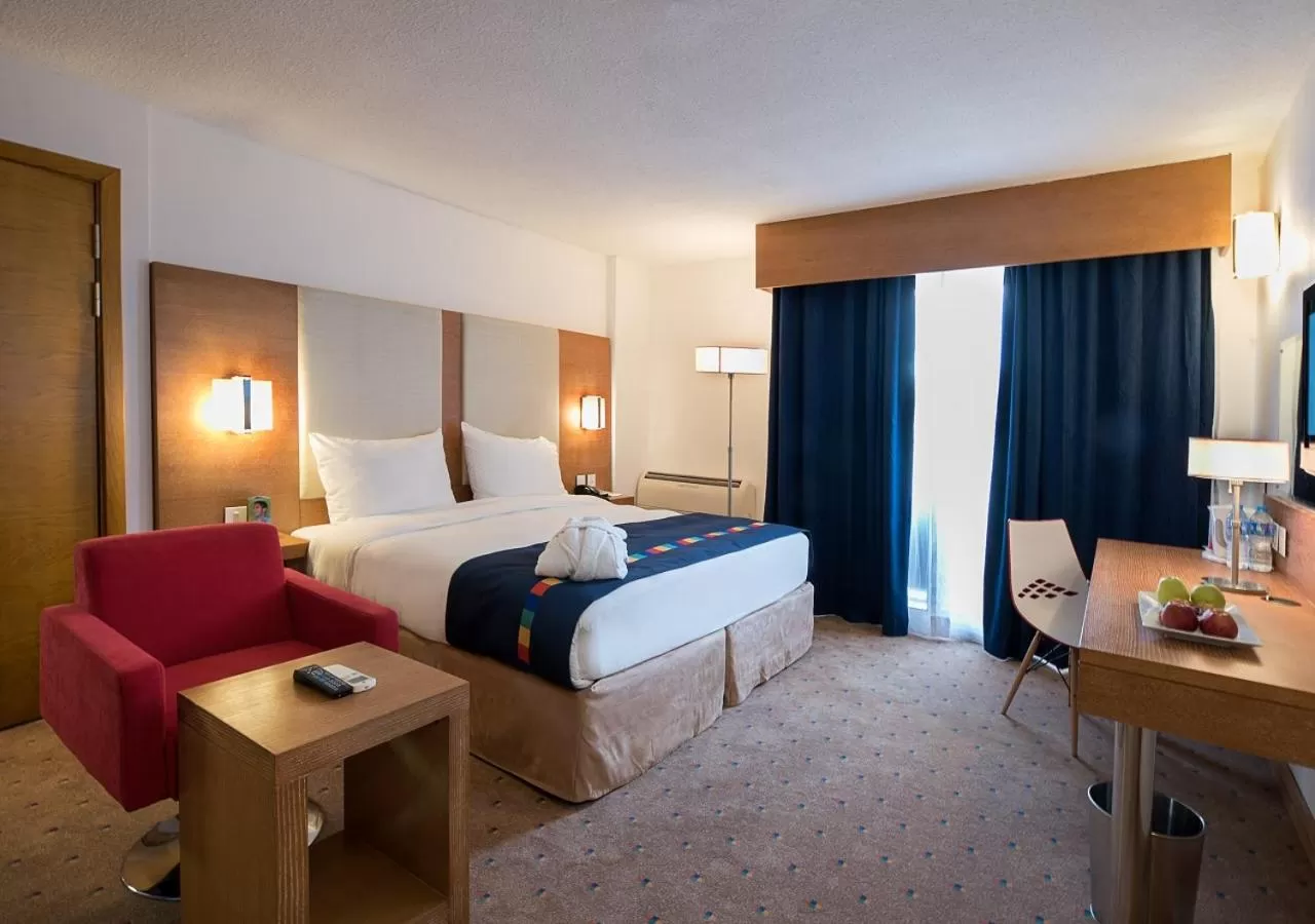 Photo of the whole room, Bed in Park Inn by Radisson Abeokuta