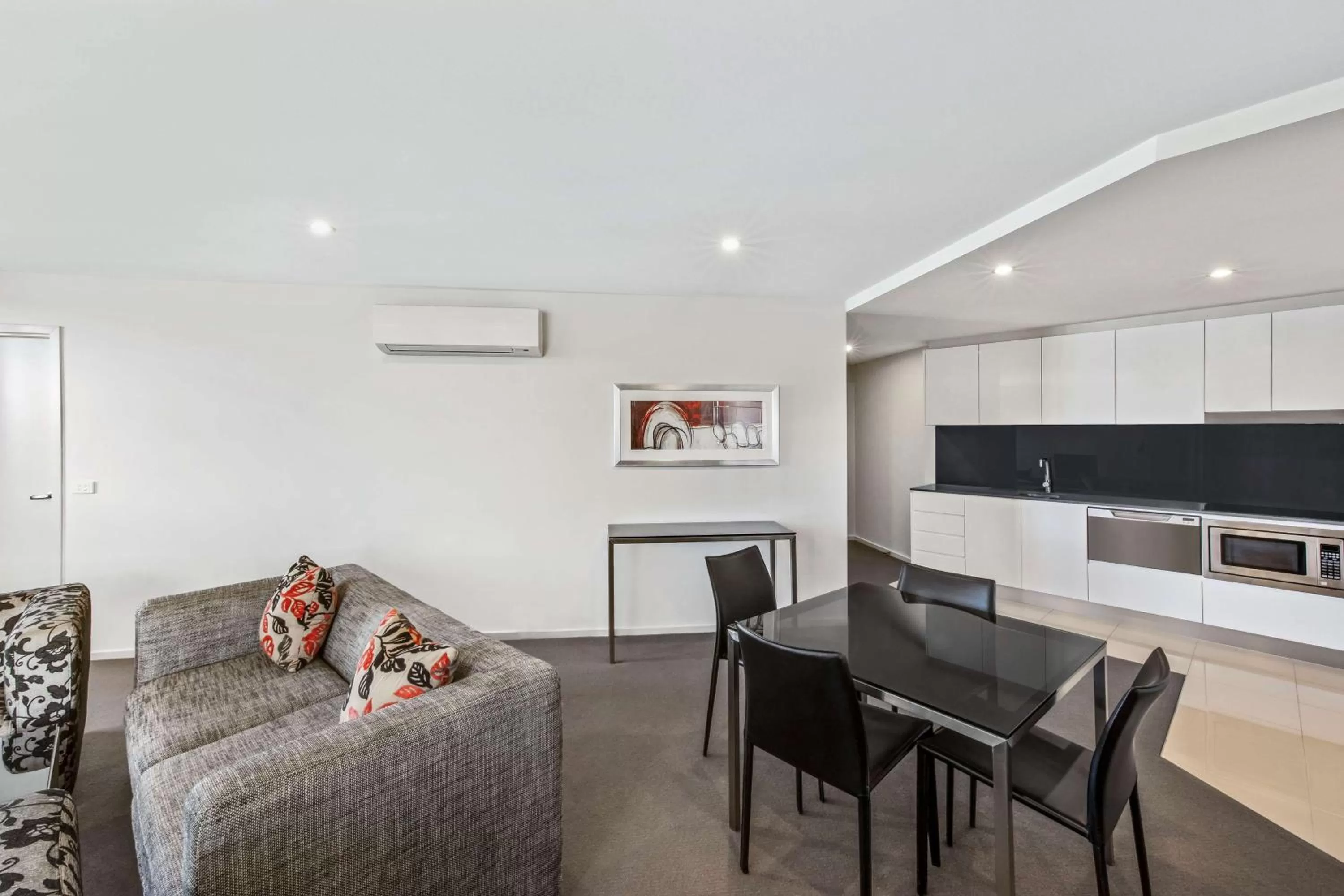 Bedroom in Adina Serviced Apartments Canberra Dickson