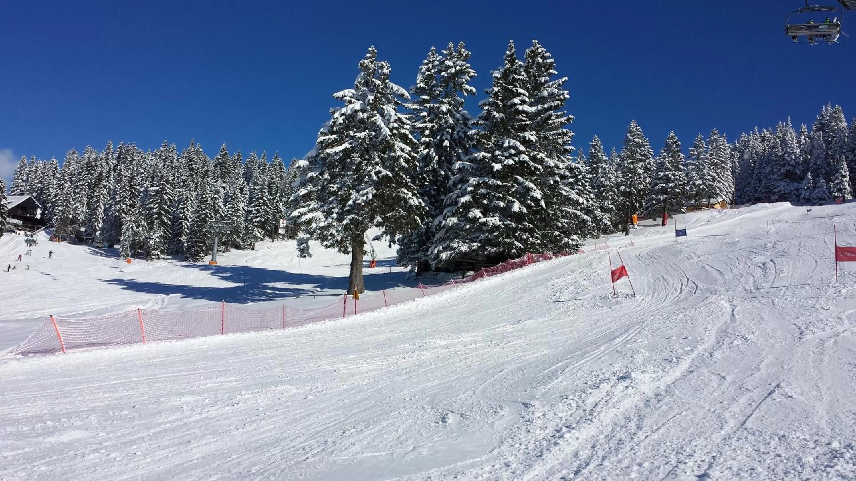 Skiing in Rooms & Apartments Jana