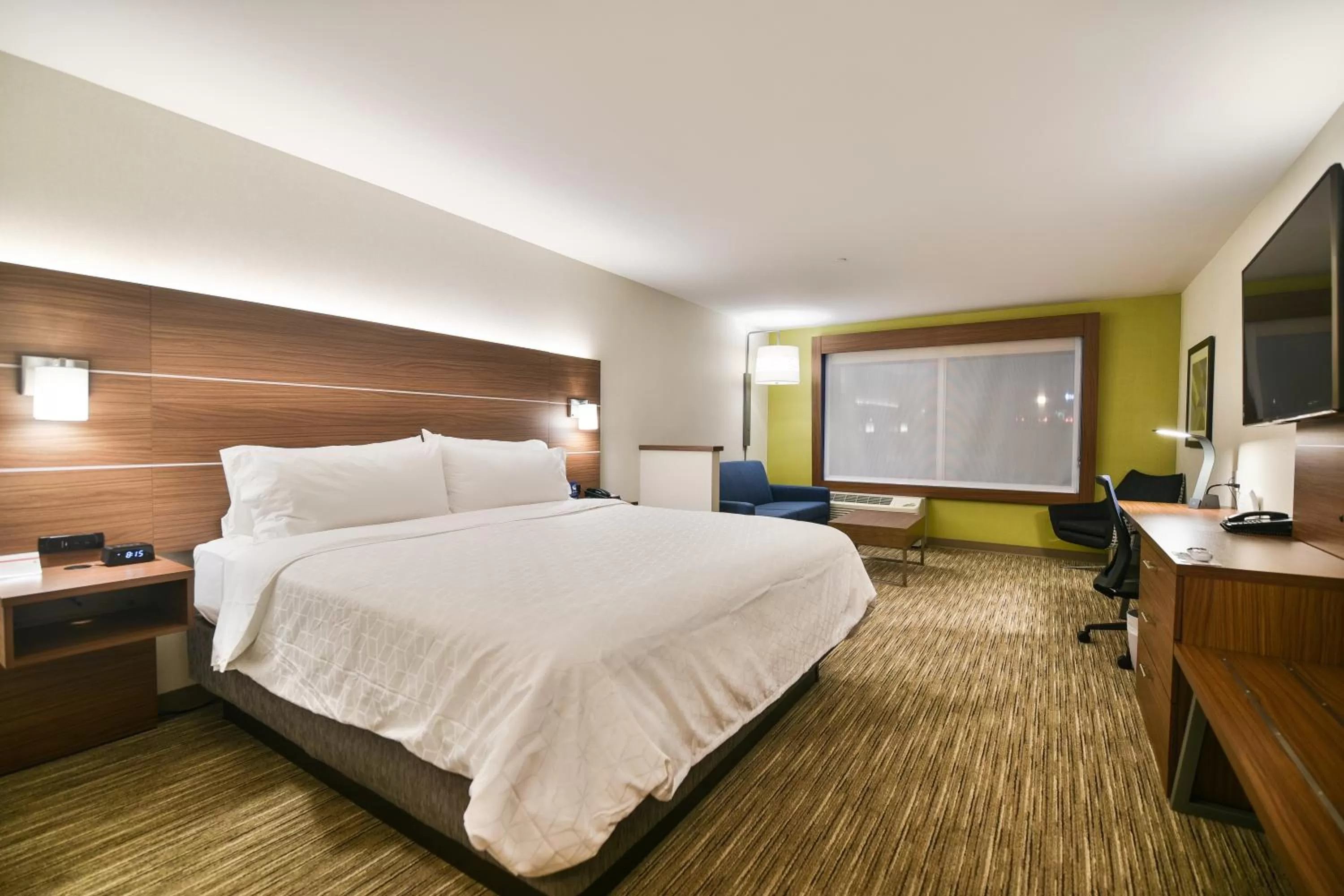 Bedroom, Bed in Holiday Inn Express & Suites Lehi - Thanksgiving Point by IHG