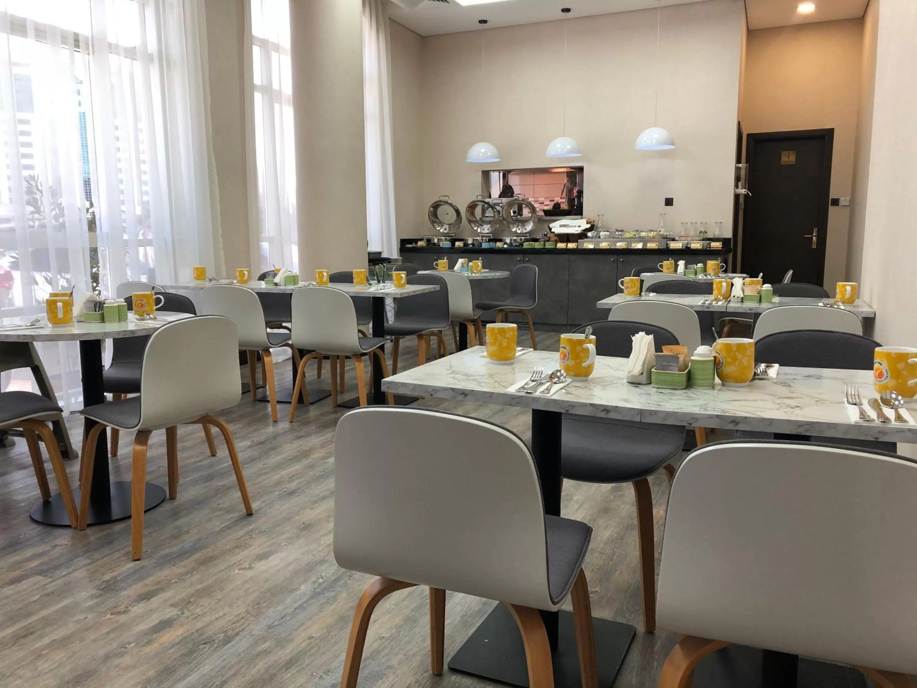 Restaurant/places to eat in TIME Express Hotel Al Khan