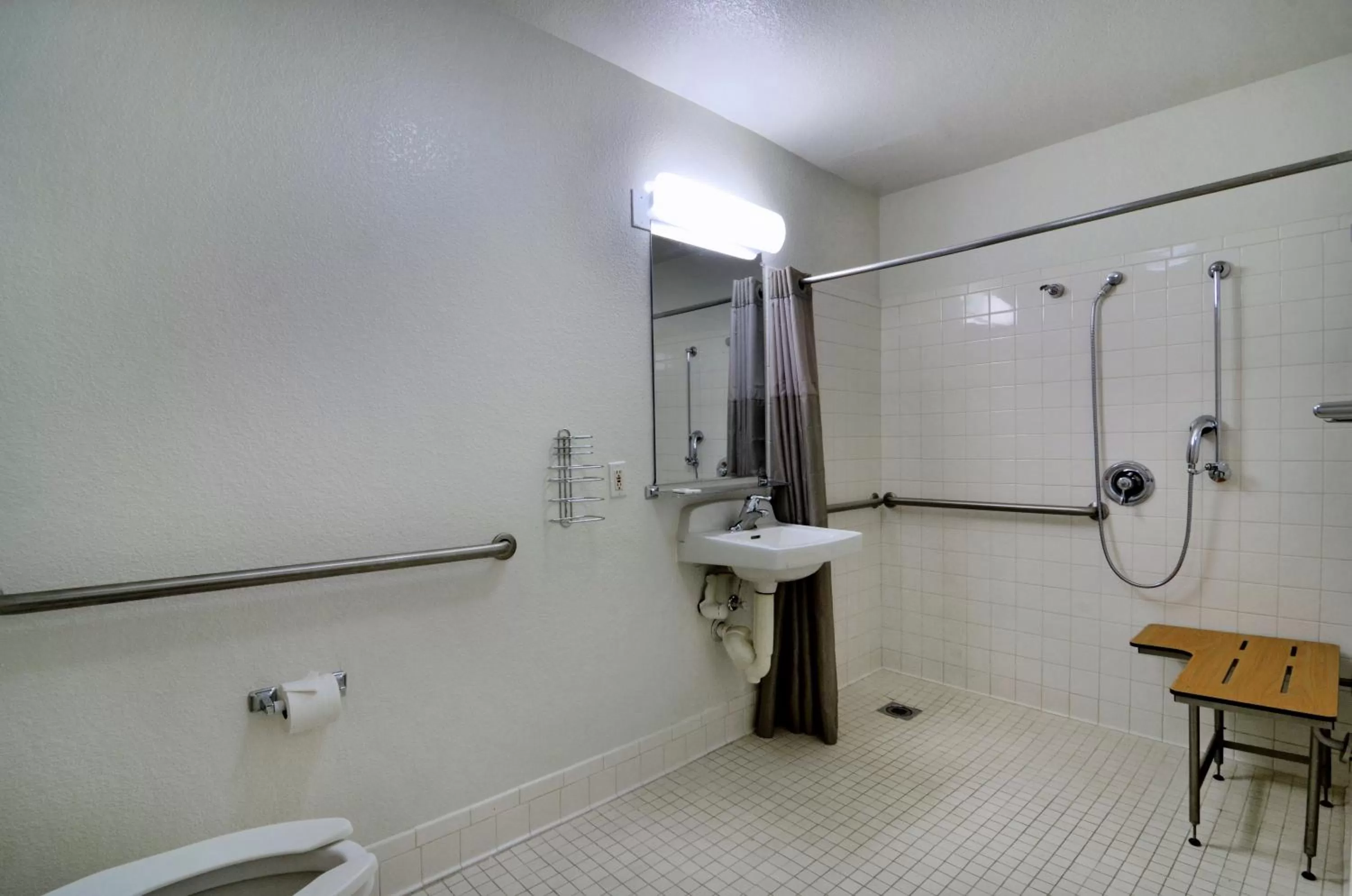 Shower in Motel 6-Palm Desert, CA - Palm Springs Area