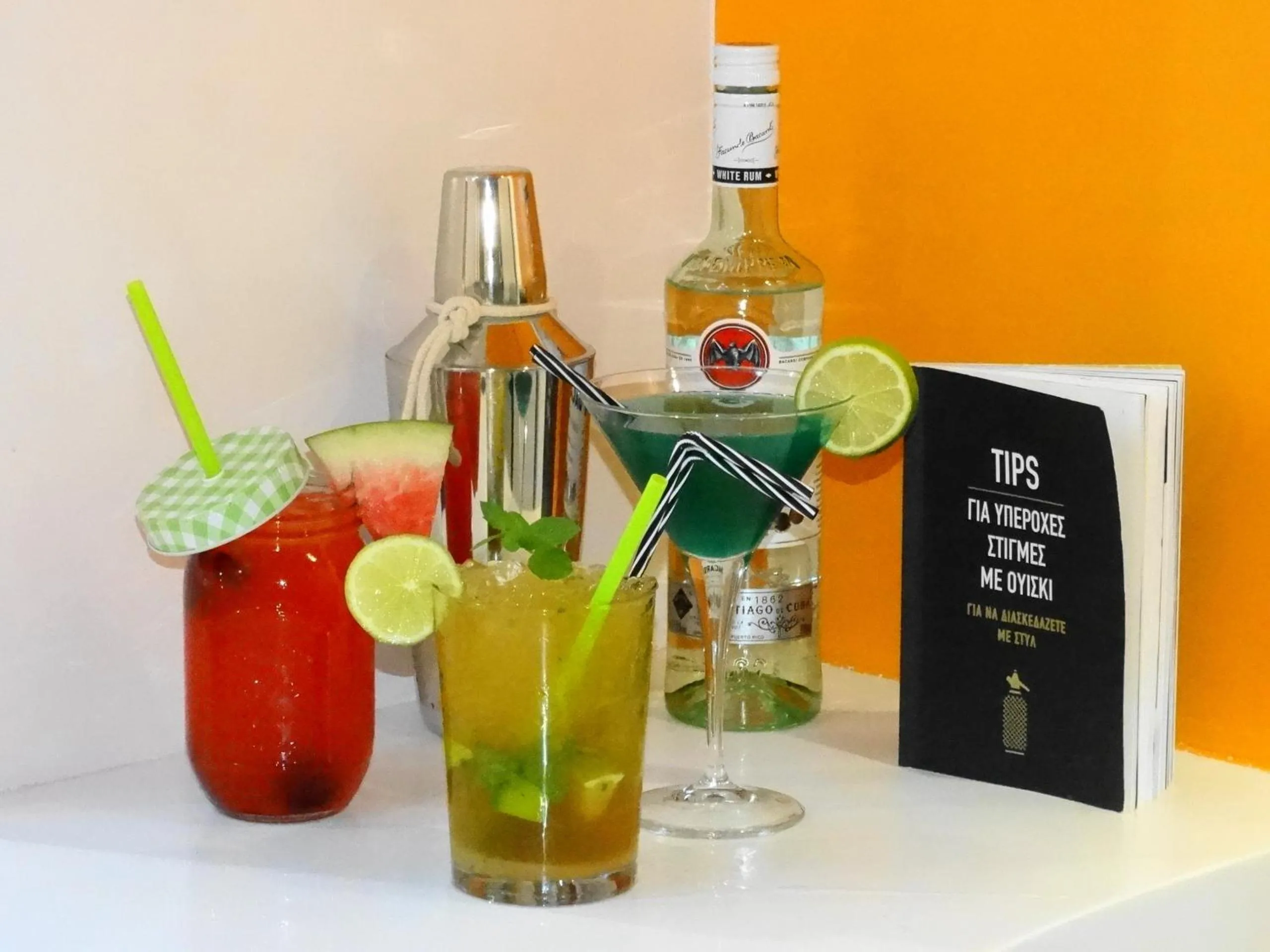 Alcoholic drinks in Faros I