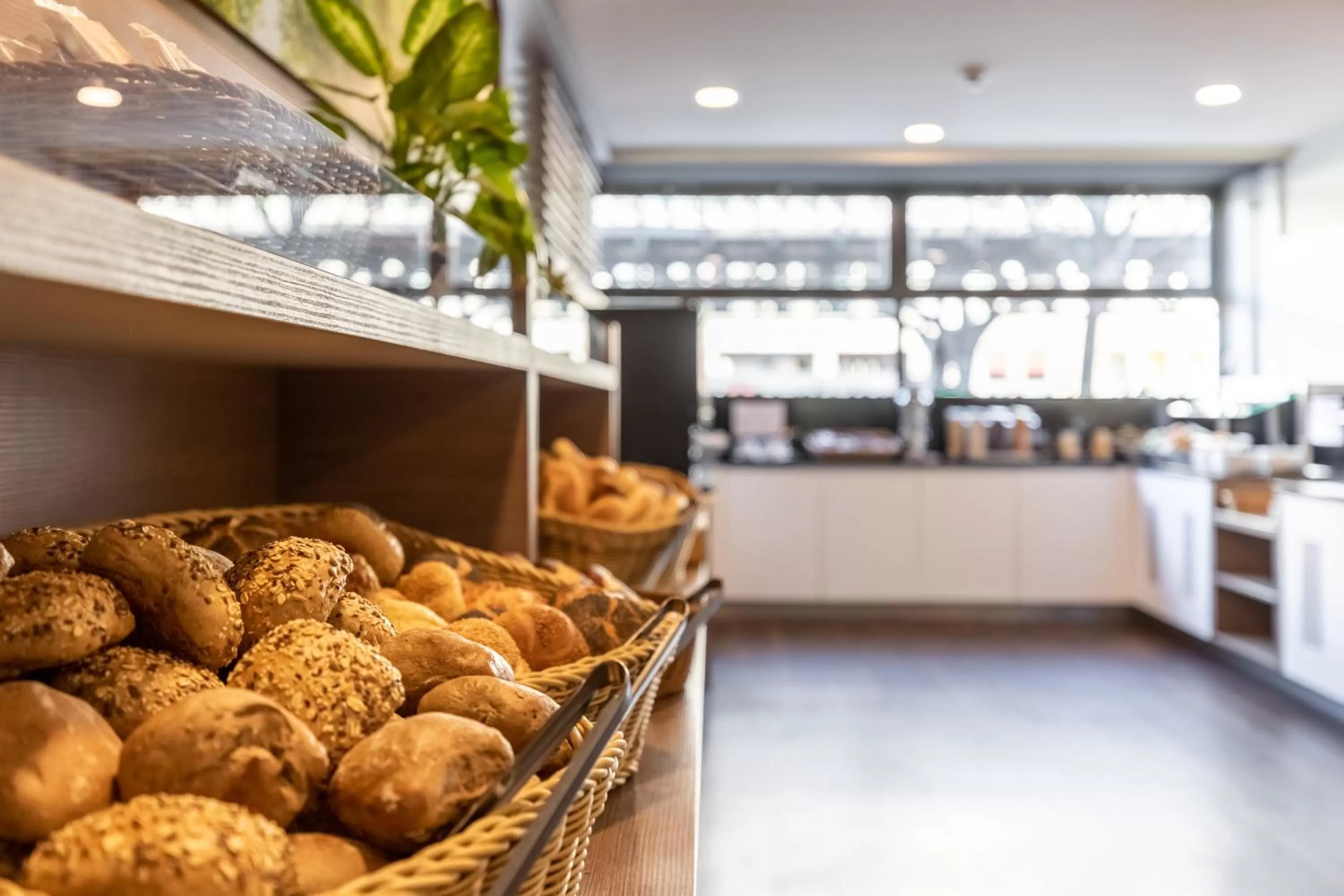 Food and drinks in Hotel Aldea Berlin