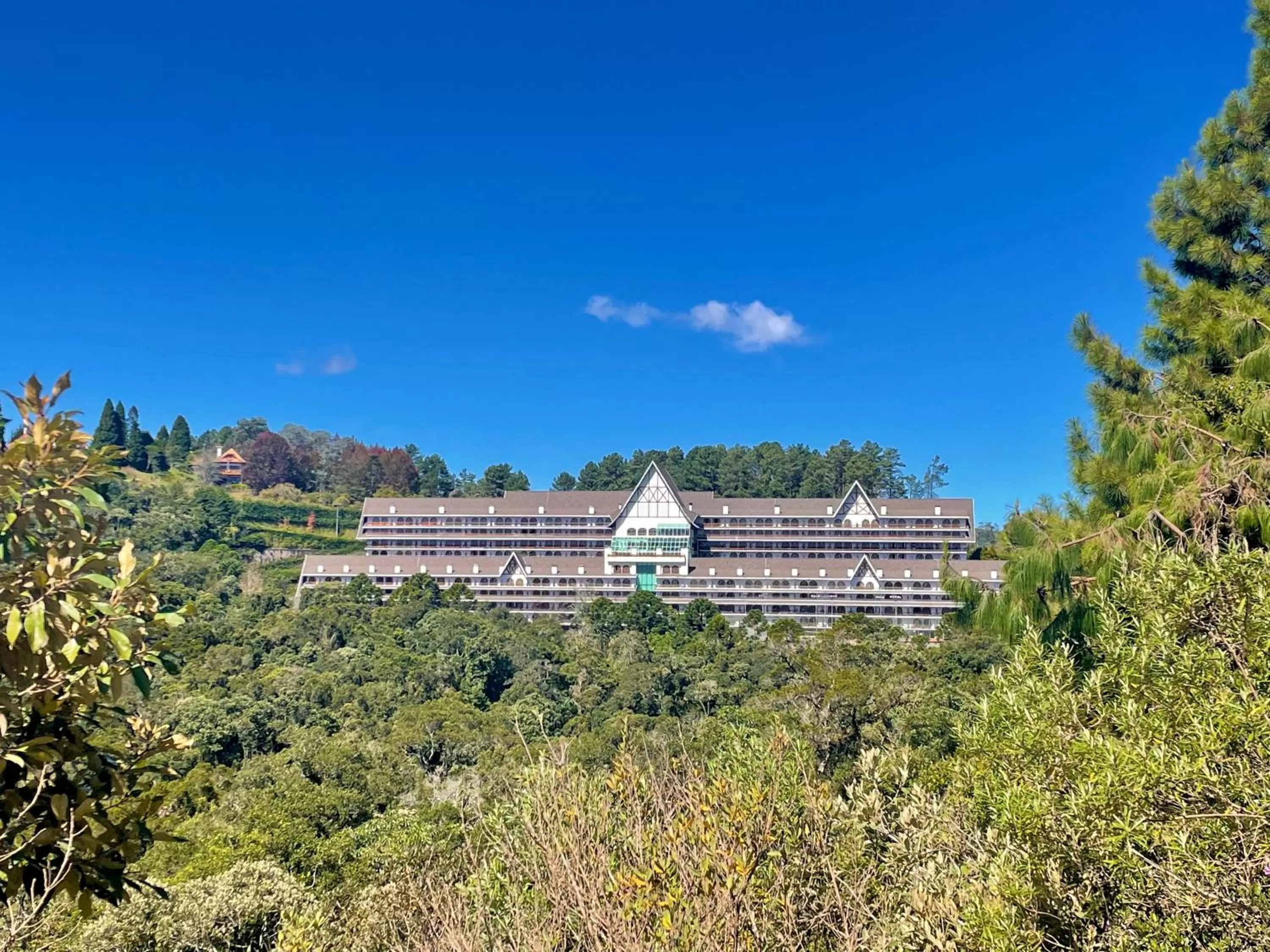Property Building in MineirINN l Piscina Aquecida e Hidro na Montanha