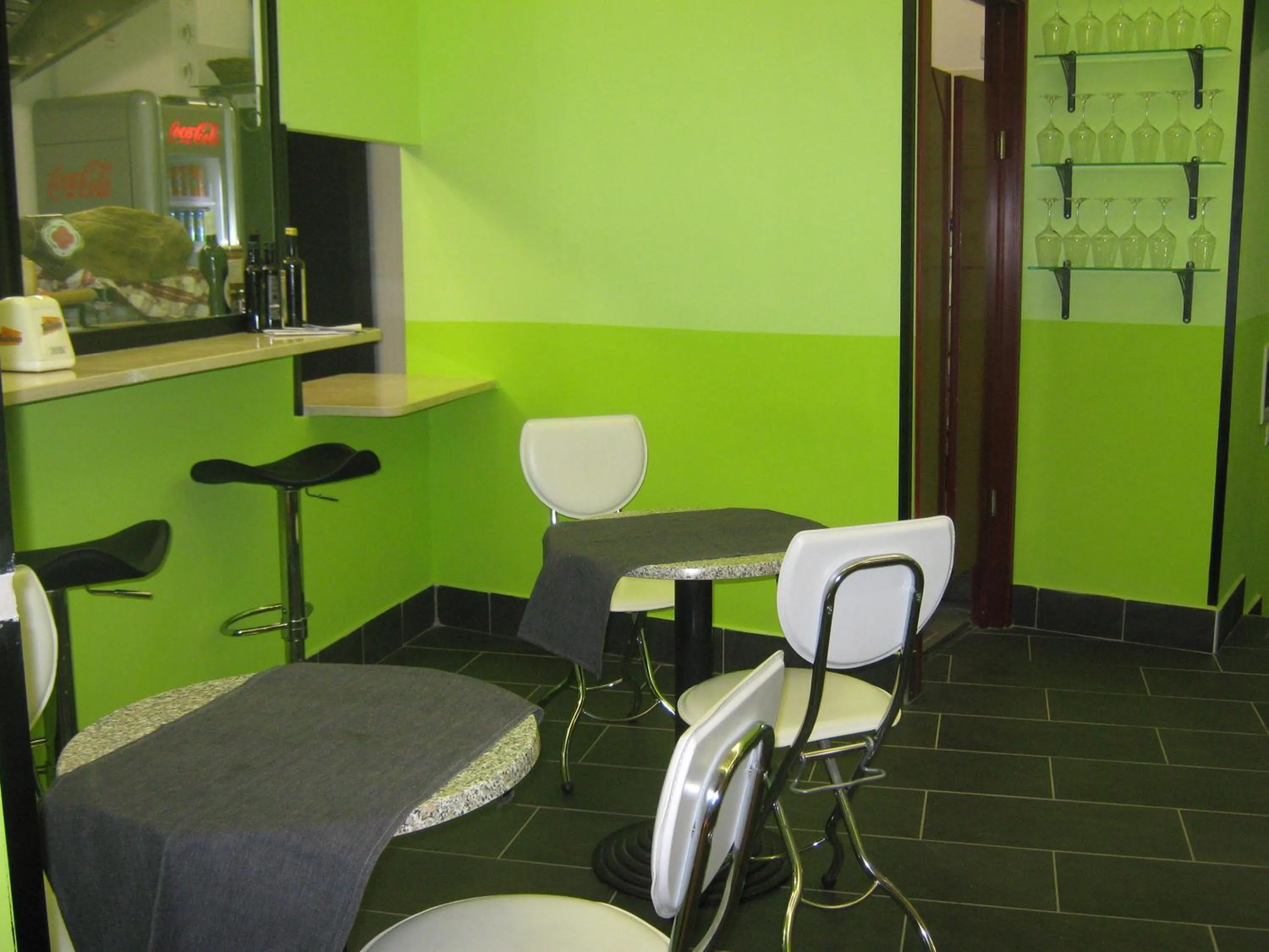 Restaurant/places to eat in Hotel Ferraro