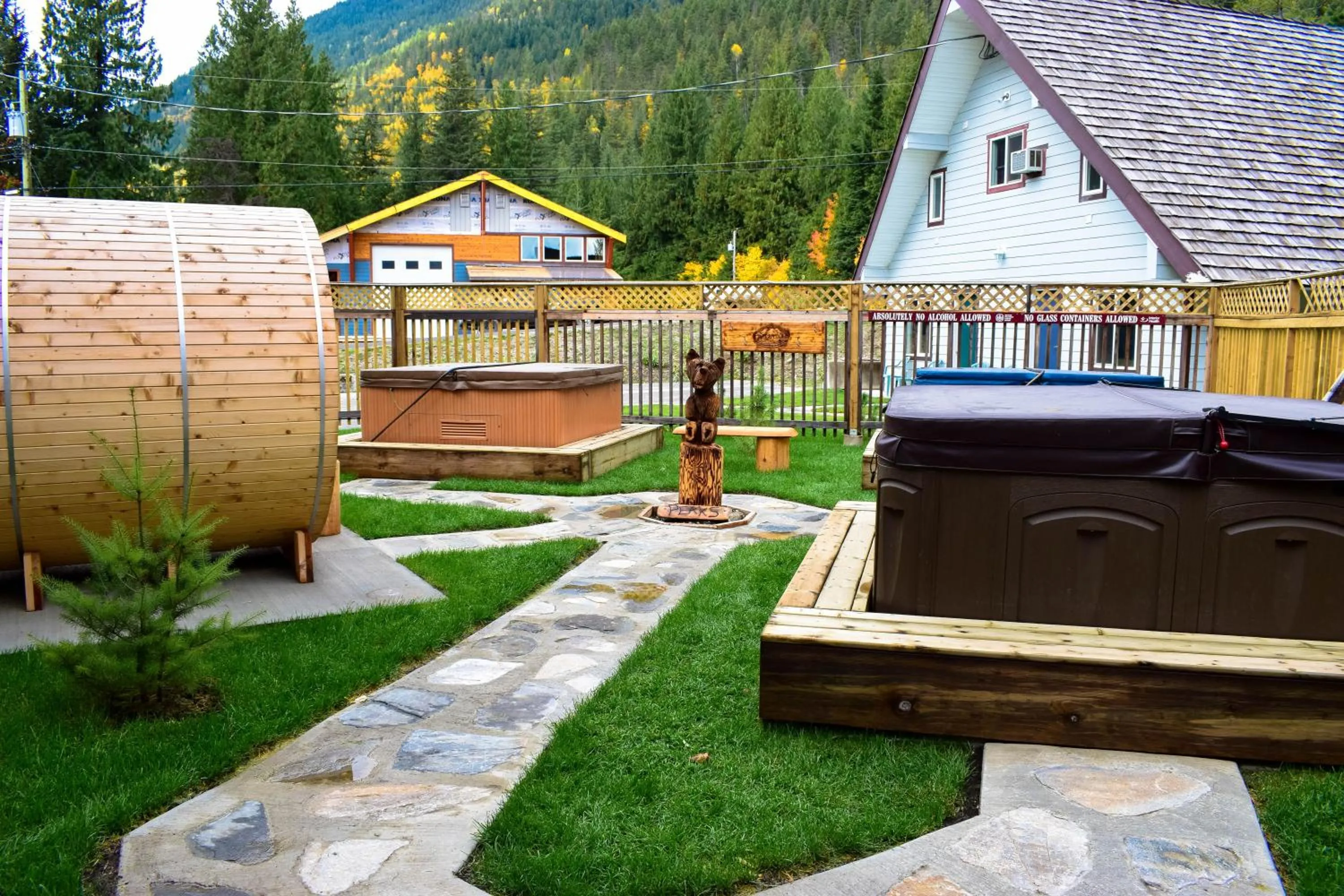 Garden in Peaks Lodge