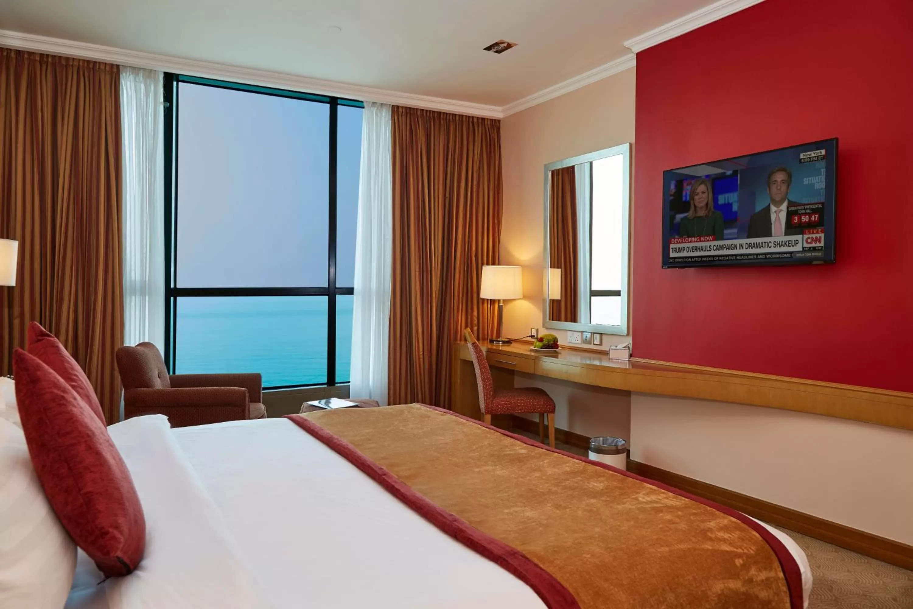 Sea view, Bed in Kuwait Grand Hotel