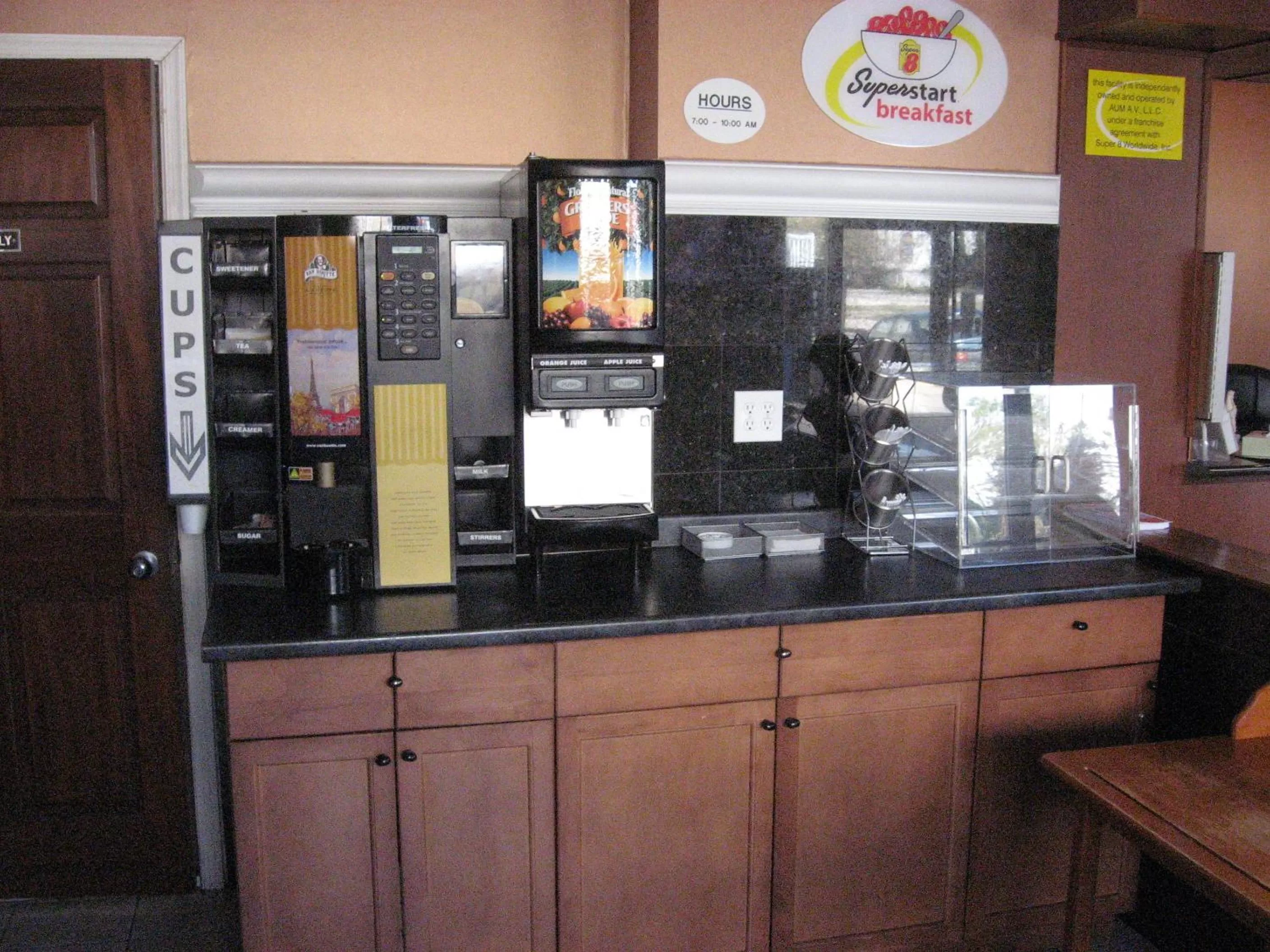 Coffee/tea facilities in Super 8 by Wyndham Atlantic City