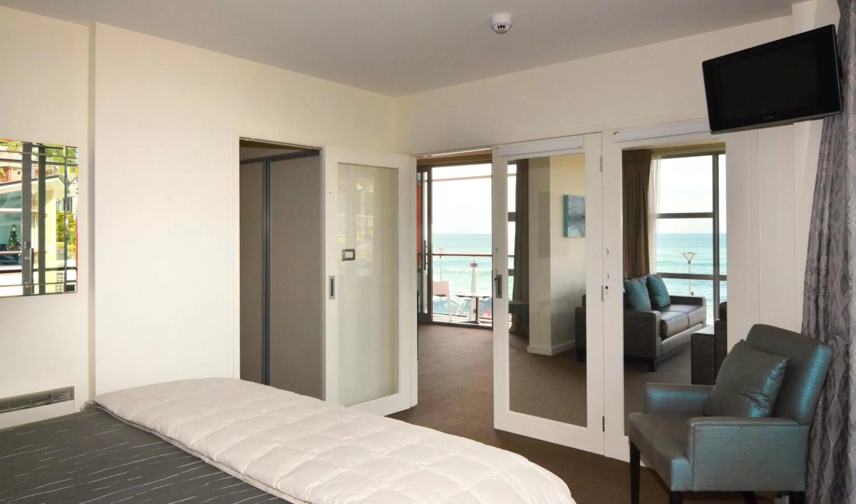 Living room, Bed in Hotel St Clair