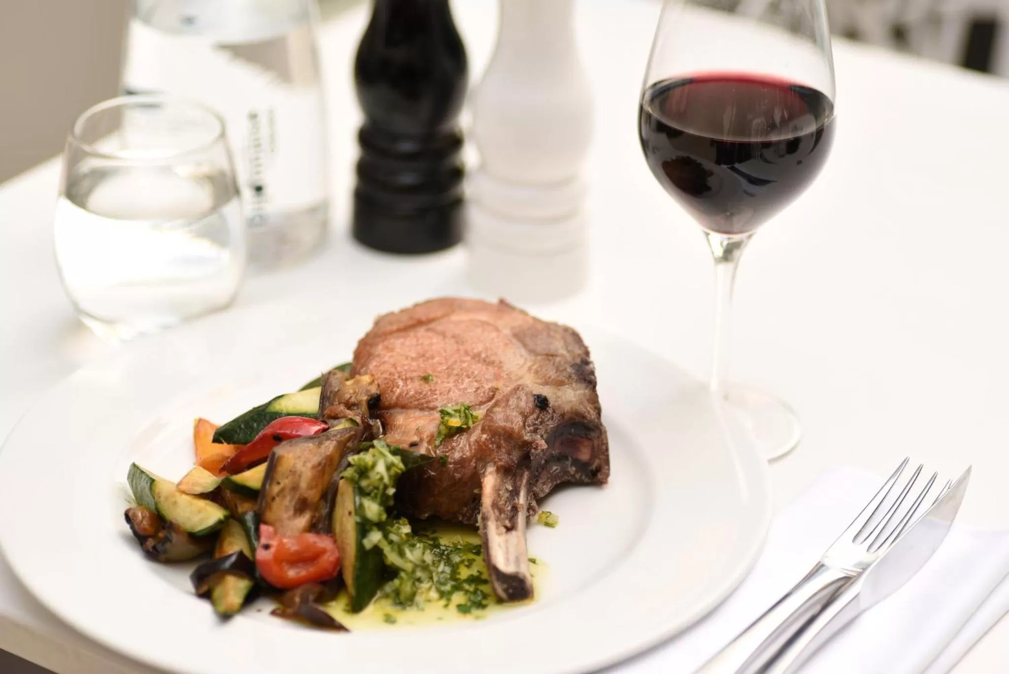 Restaurant/places to eat in Holiday Inn Dijon Toison D'or by IHG